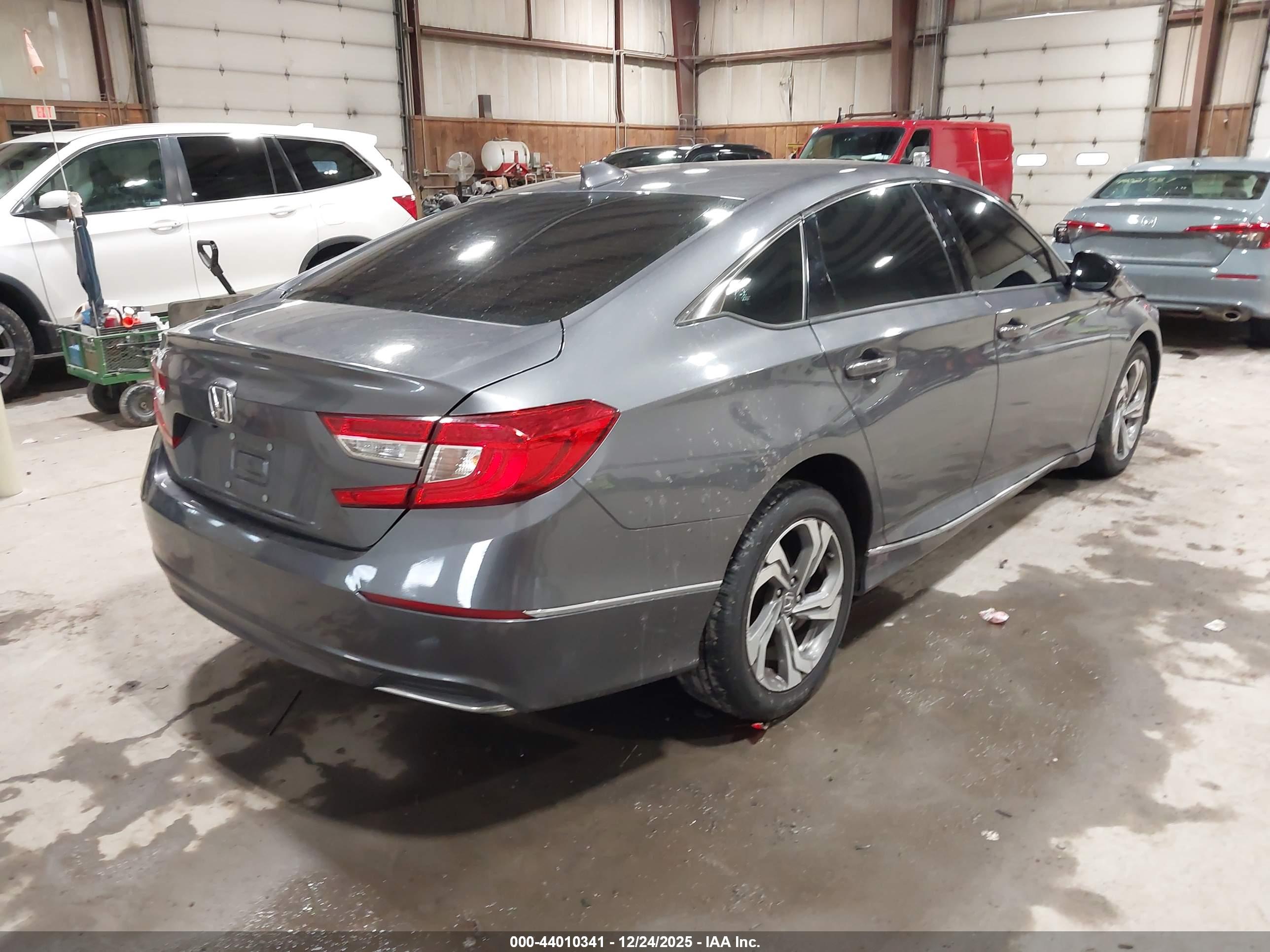 HONDA ACCORD image 4