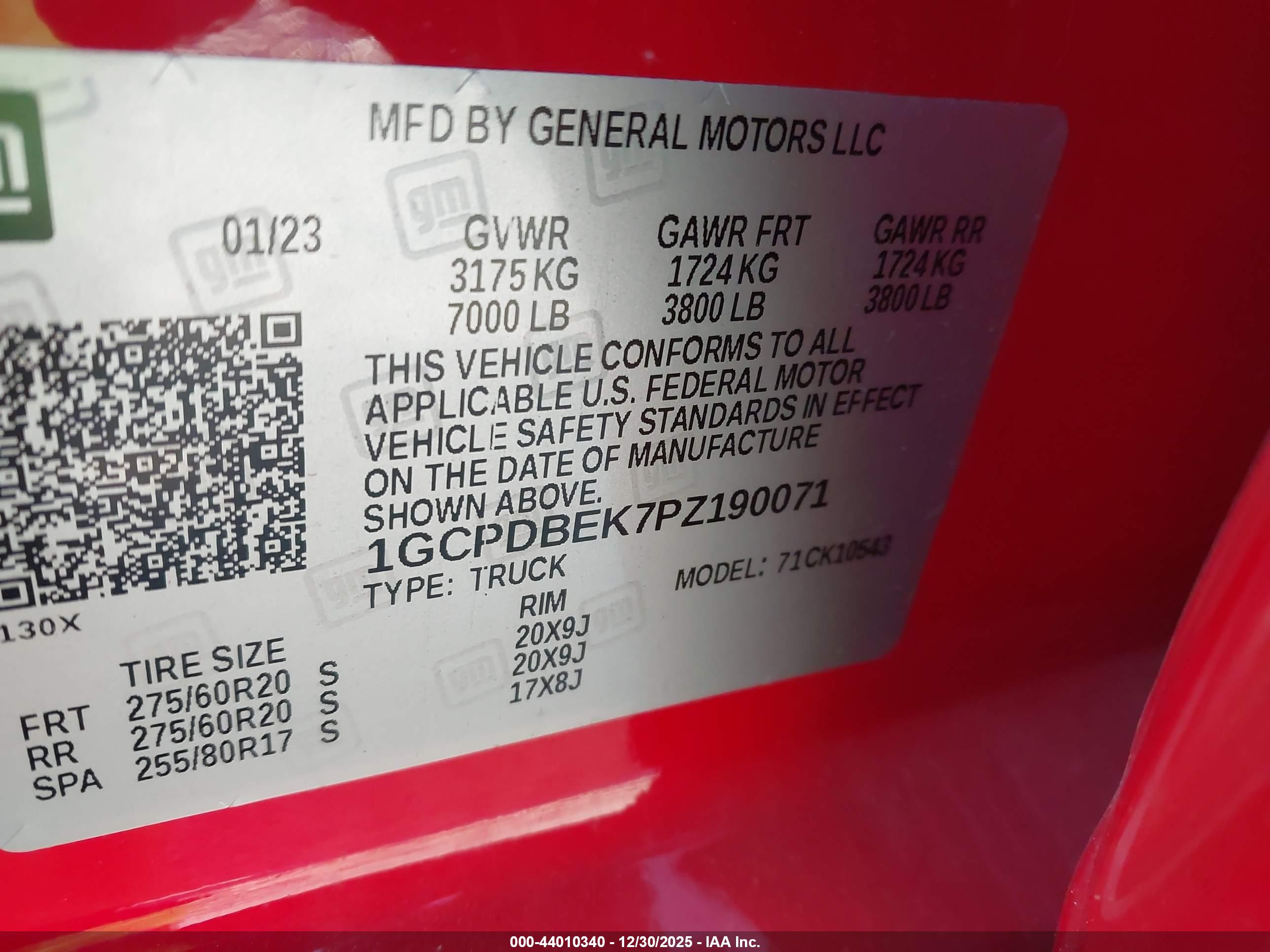 CHEVROLET SILVERADO image 9