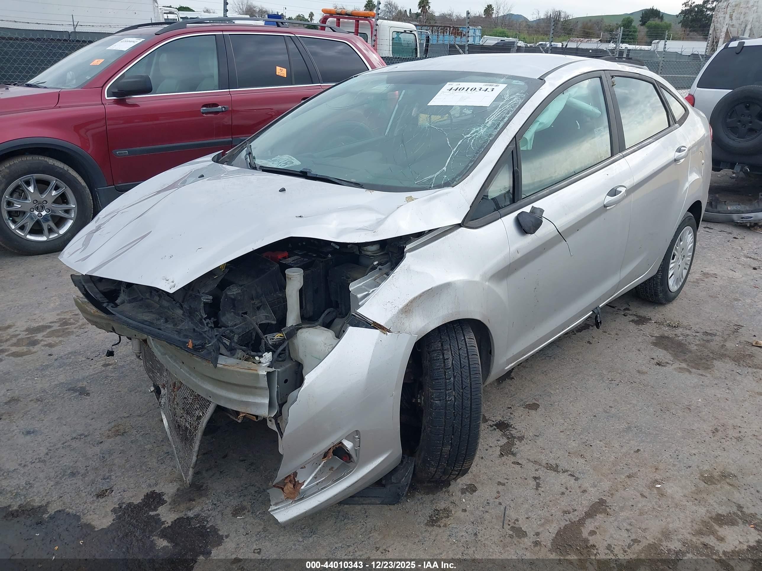 FORD FIESTA image 2