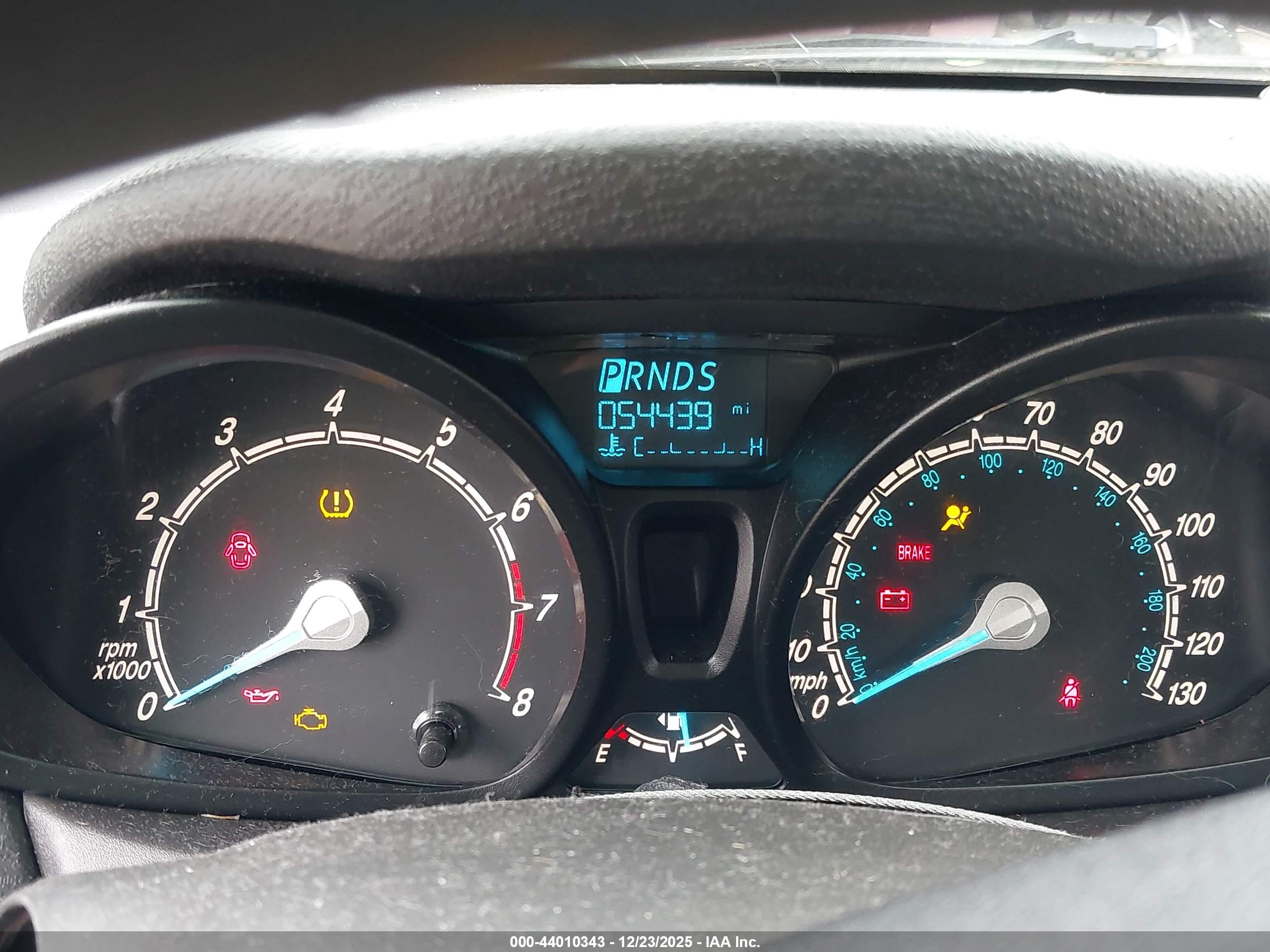 FORD FIESTA image 7