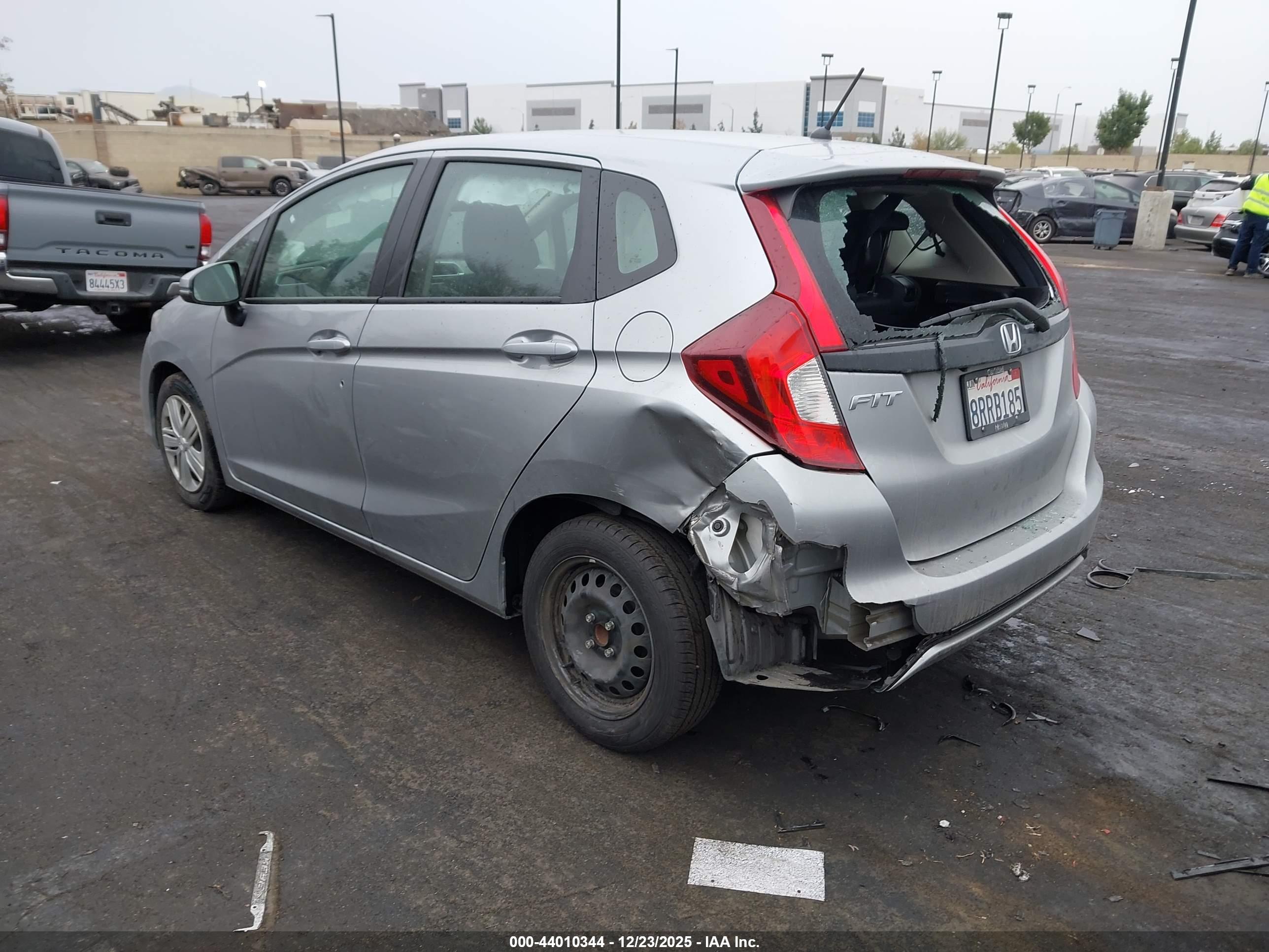 HONDA FIT image 3