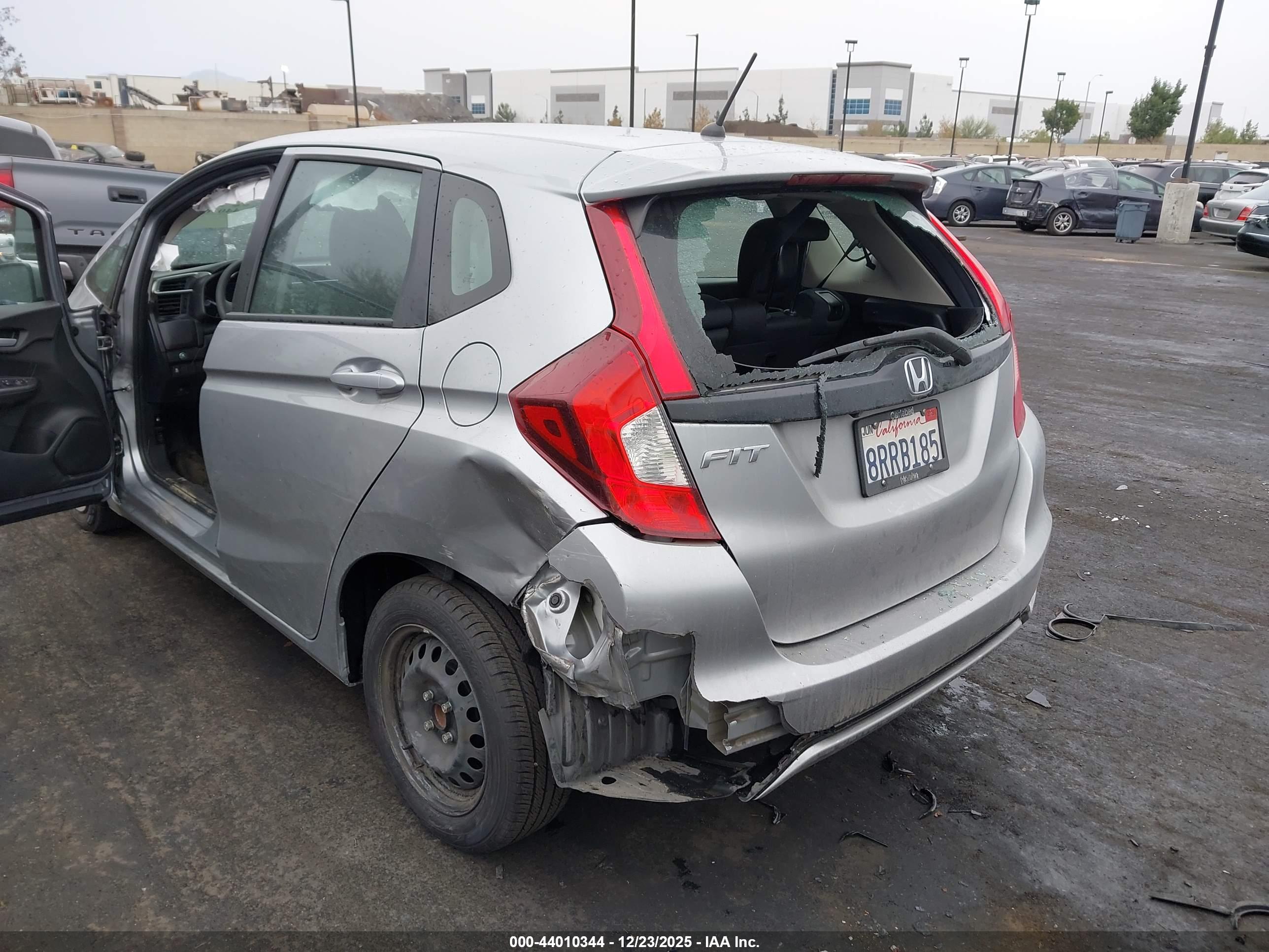 HONDA FIT image 6