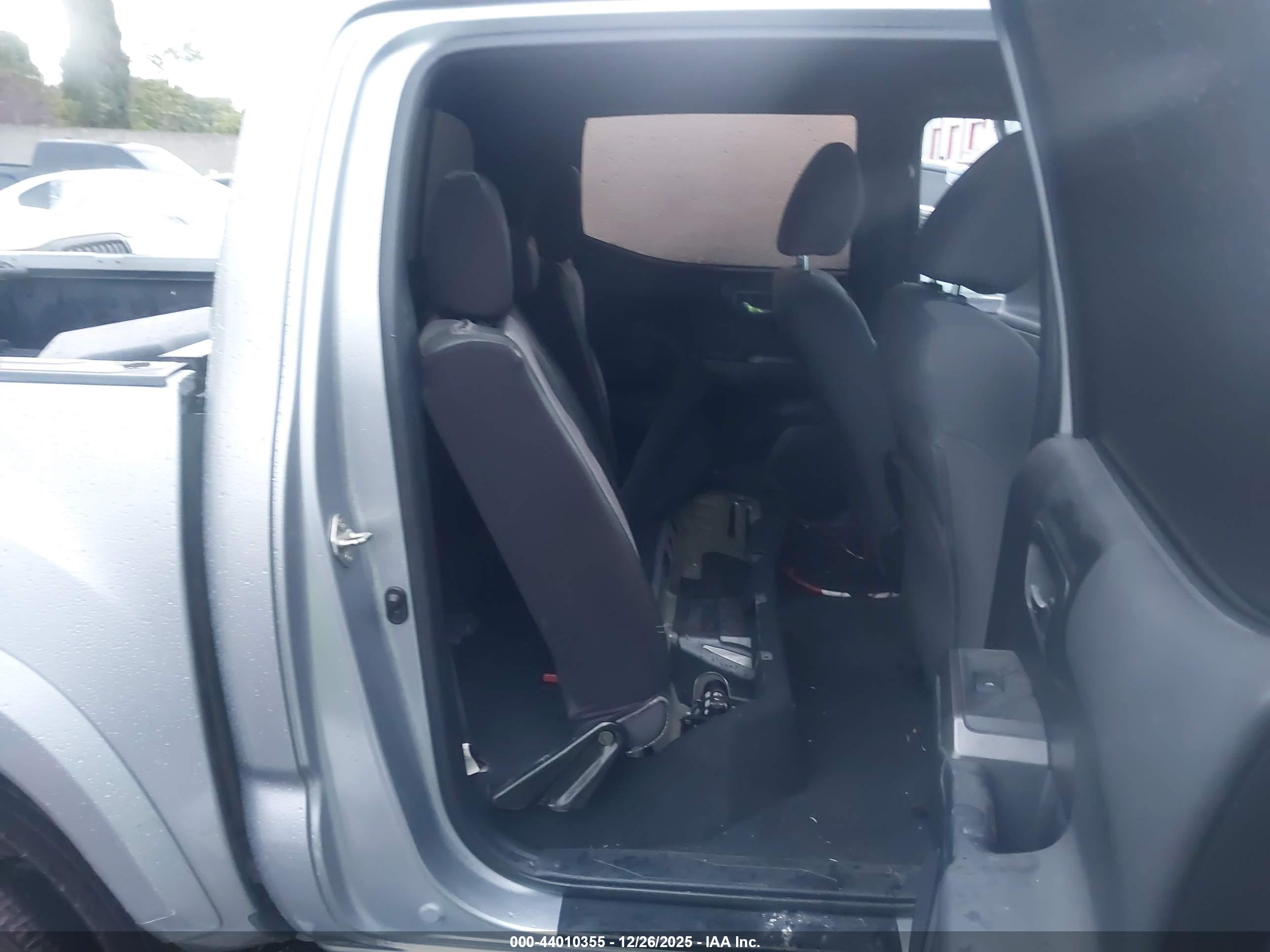 TOYOTA TACOMA image 8