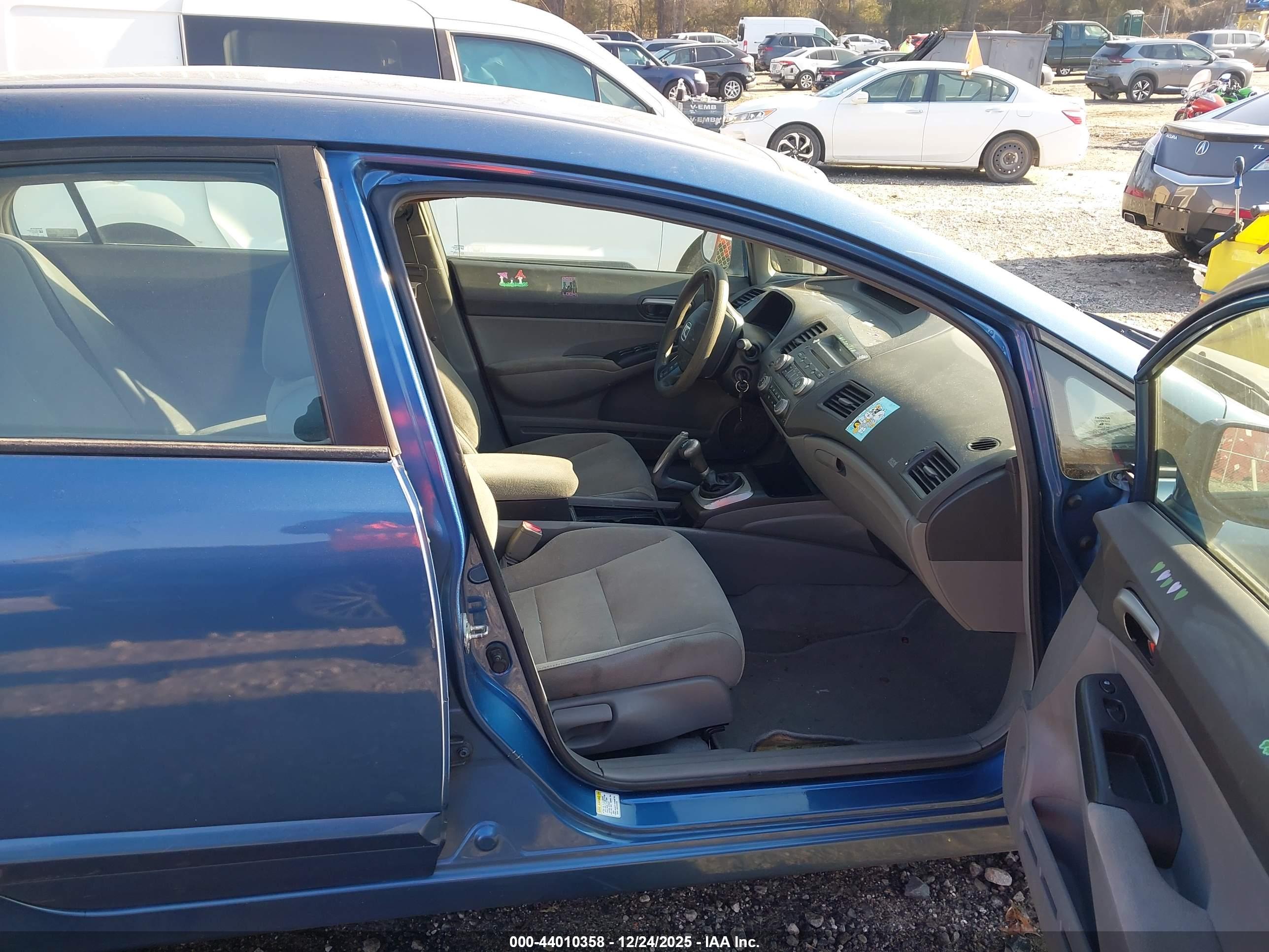 HONDA CIVIC image 5