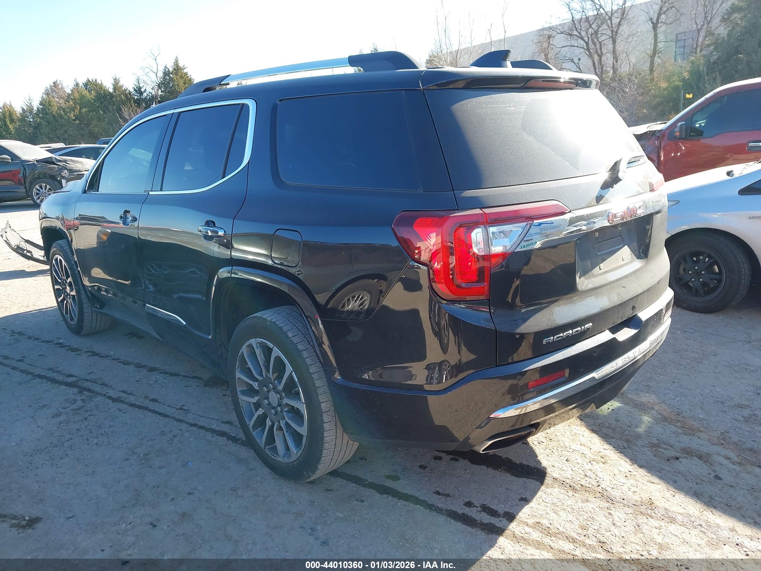 GMC ACADIA image 3