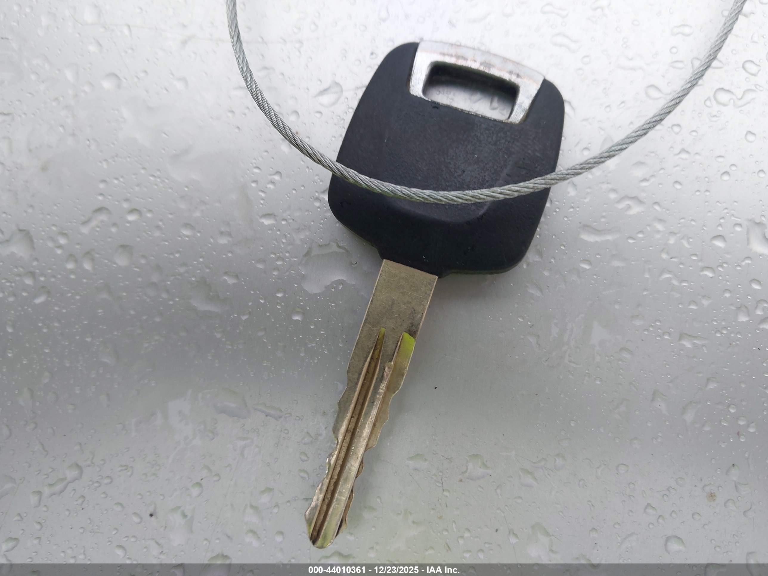 NISSAN NV image 11
