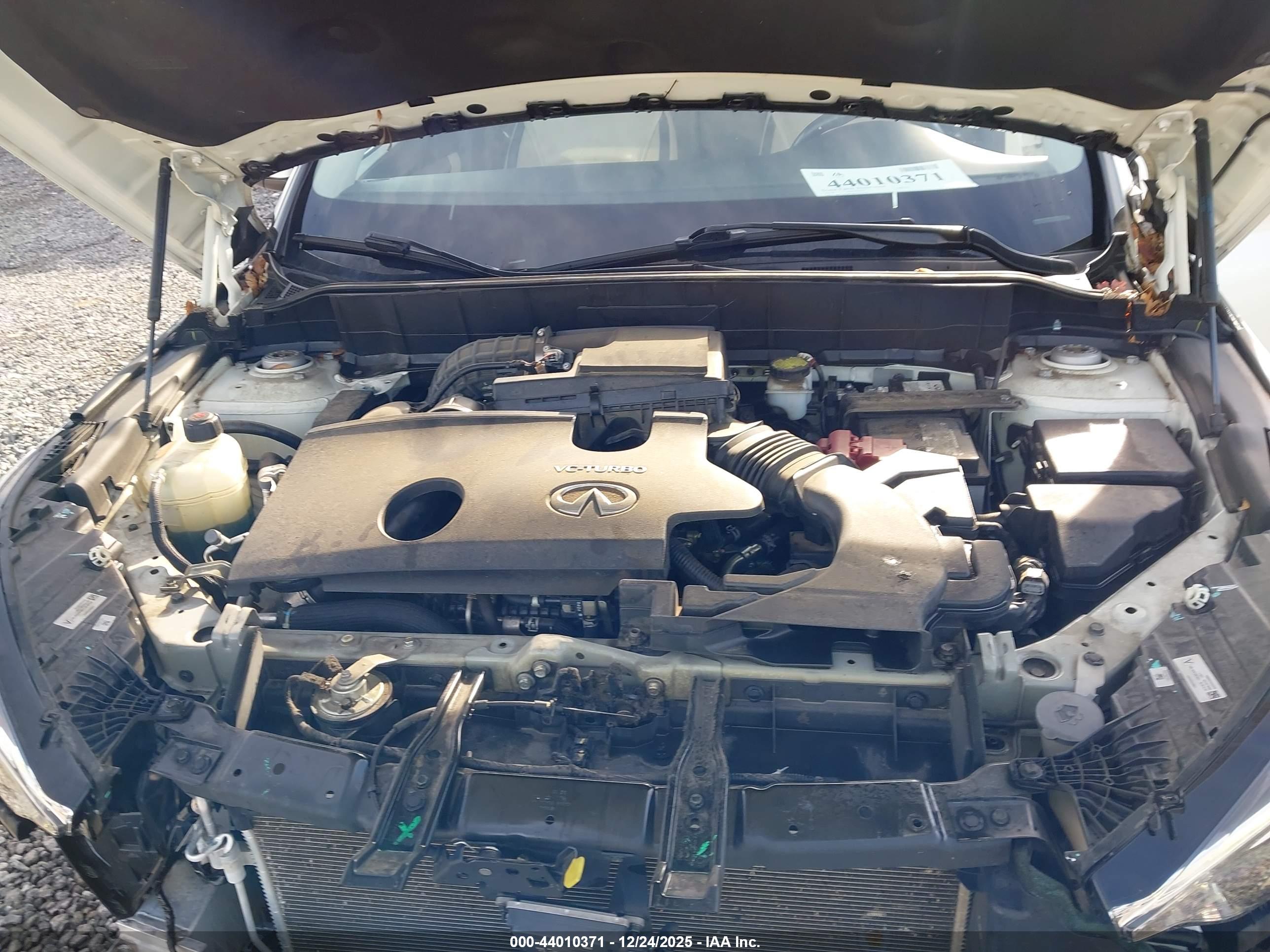 INFINITI QX50 image 10