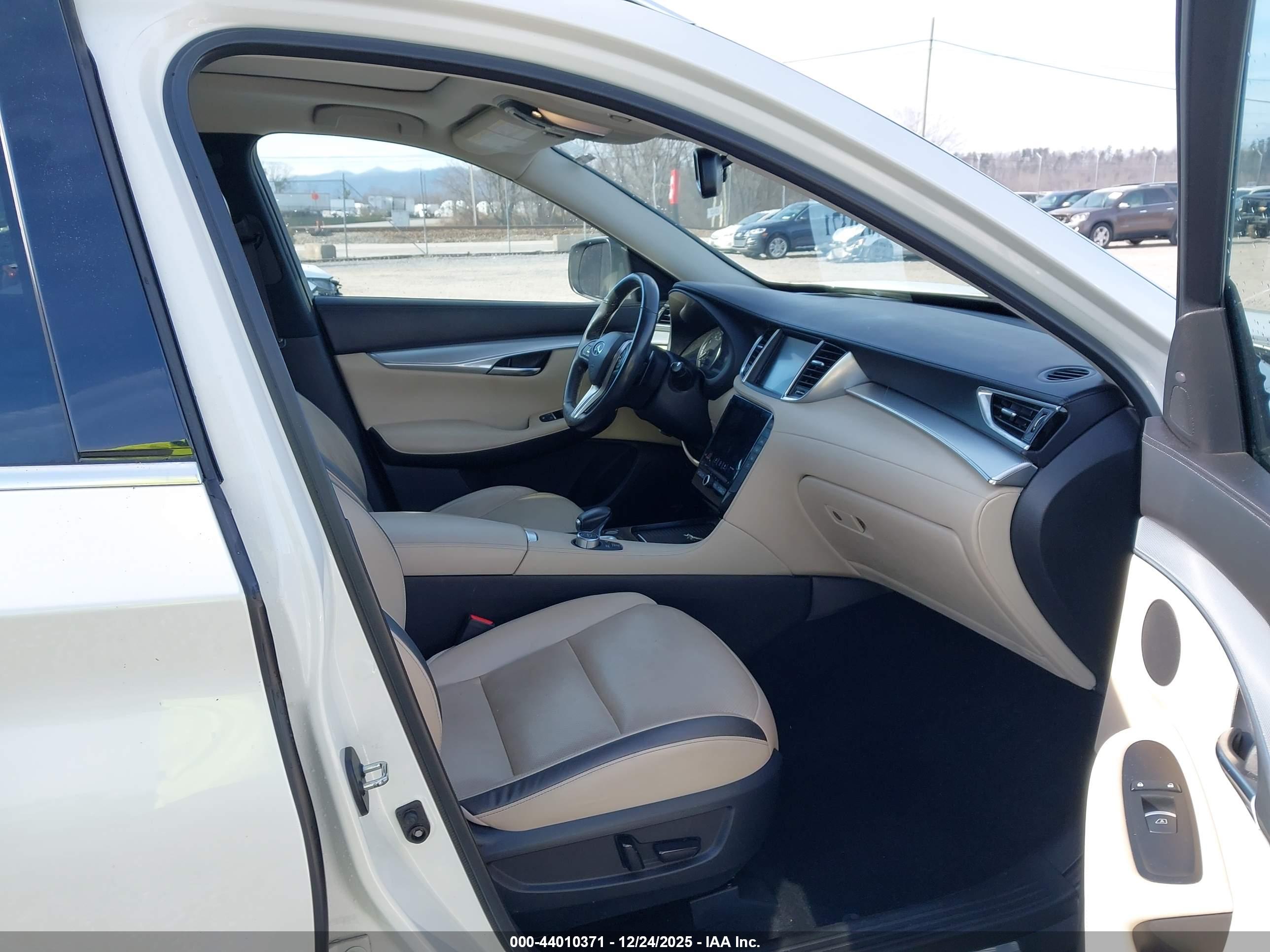 INFINITI QX50 image 5