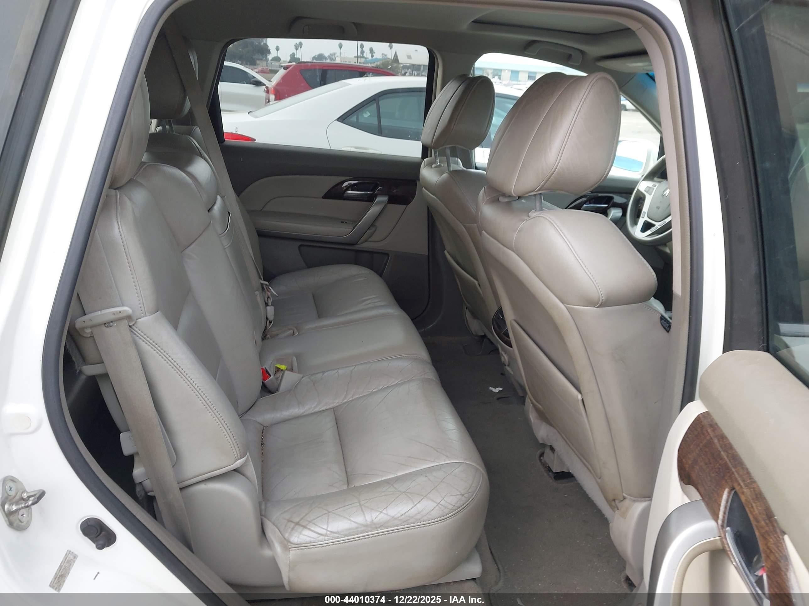 ACURA MDX image 8