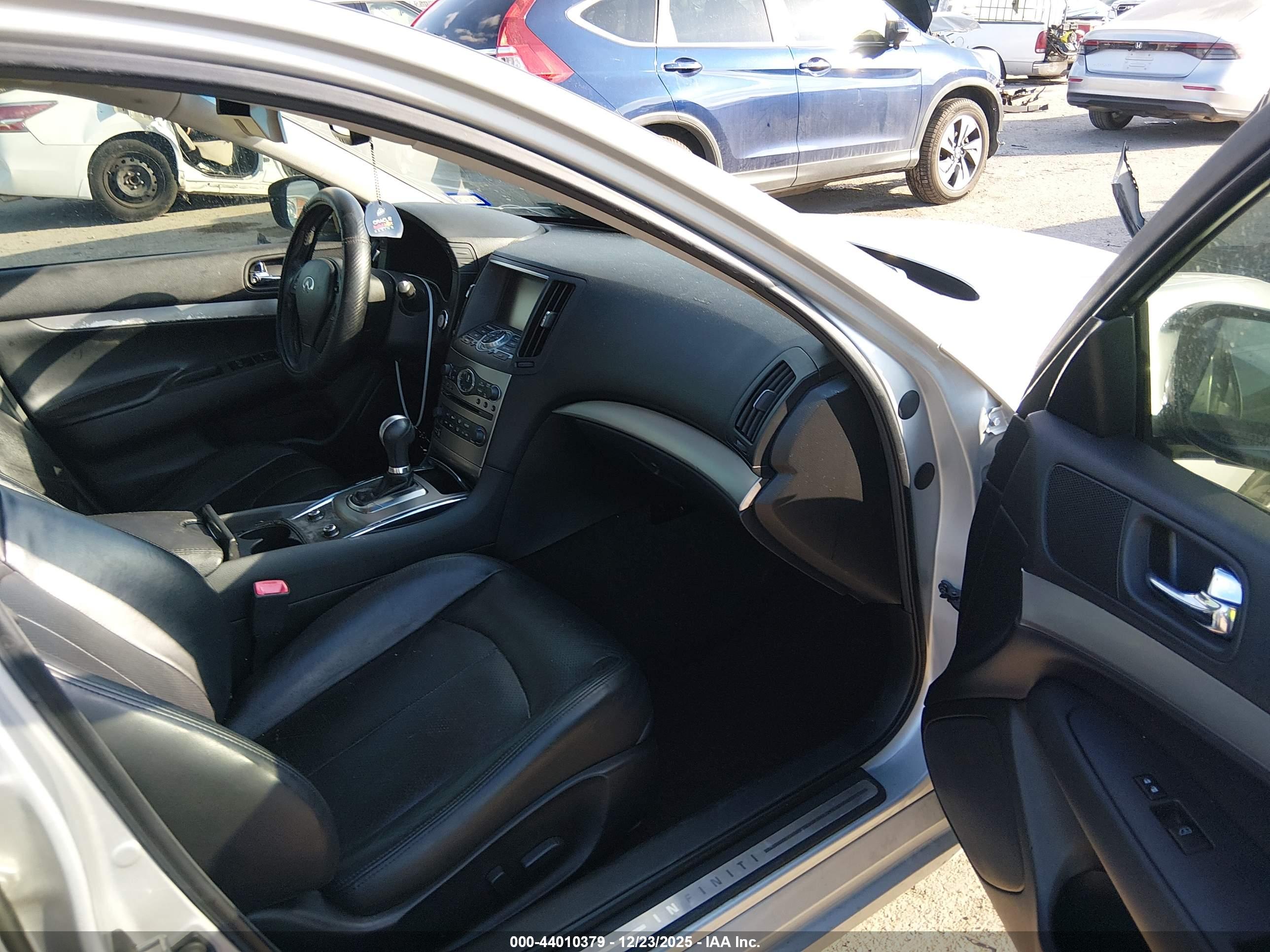 INFINITI G25 image 5