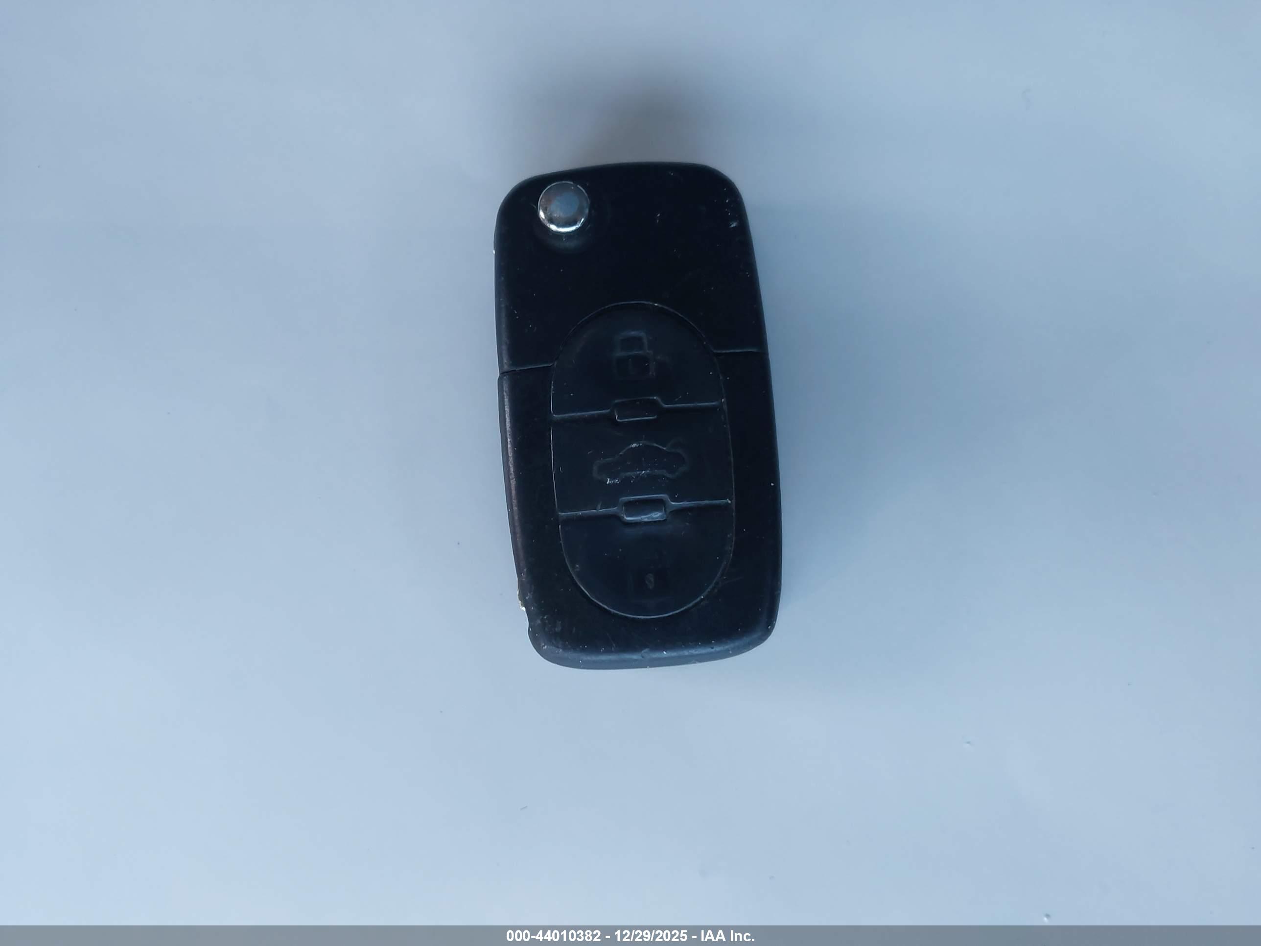 AUDI A6 image 11