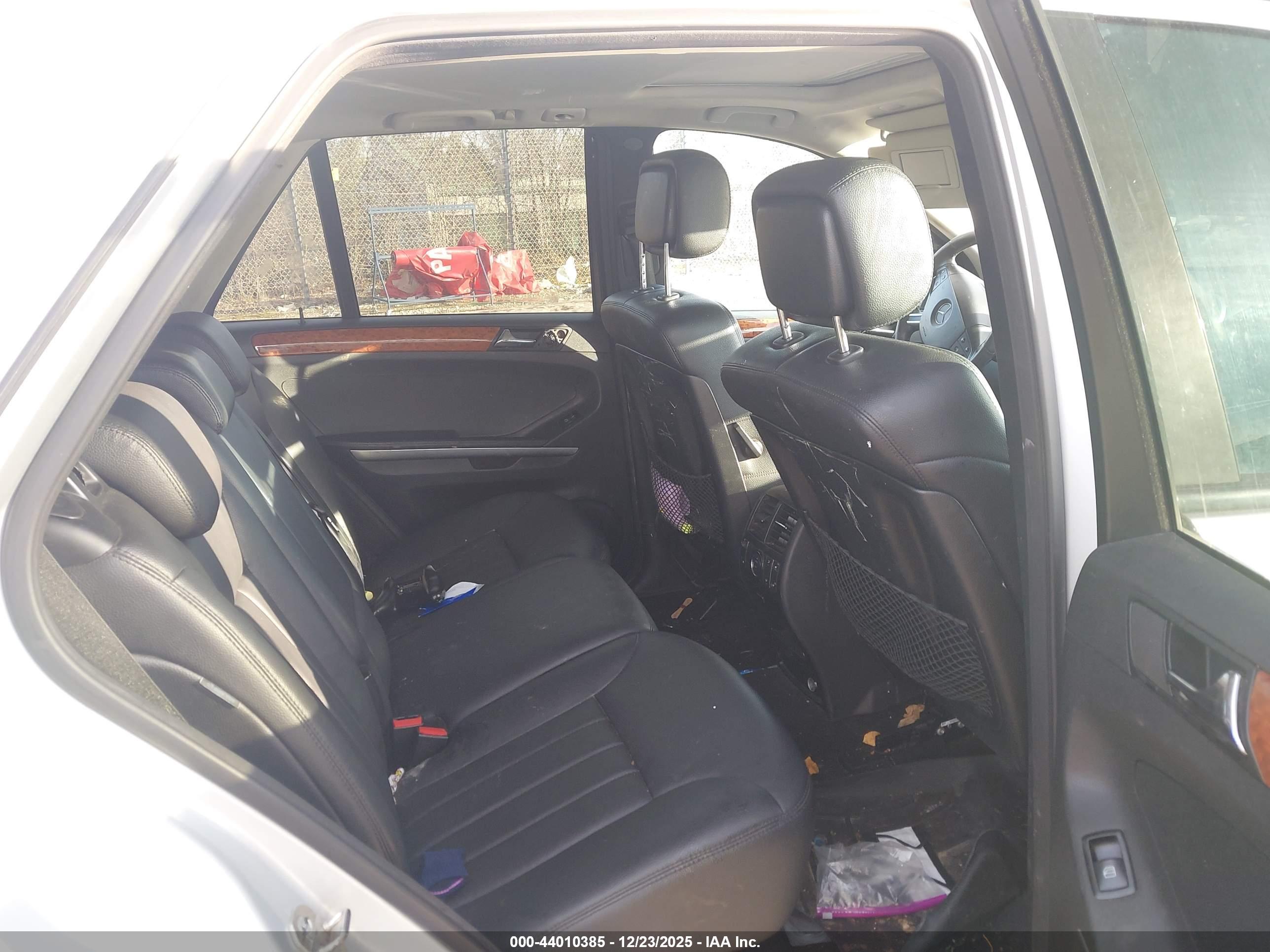 MERCEDES-BENZ ML image 8
