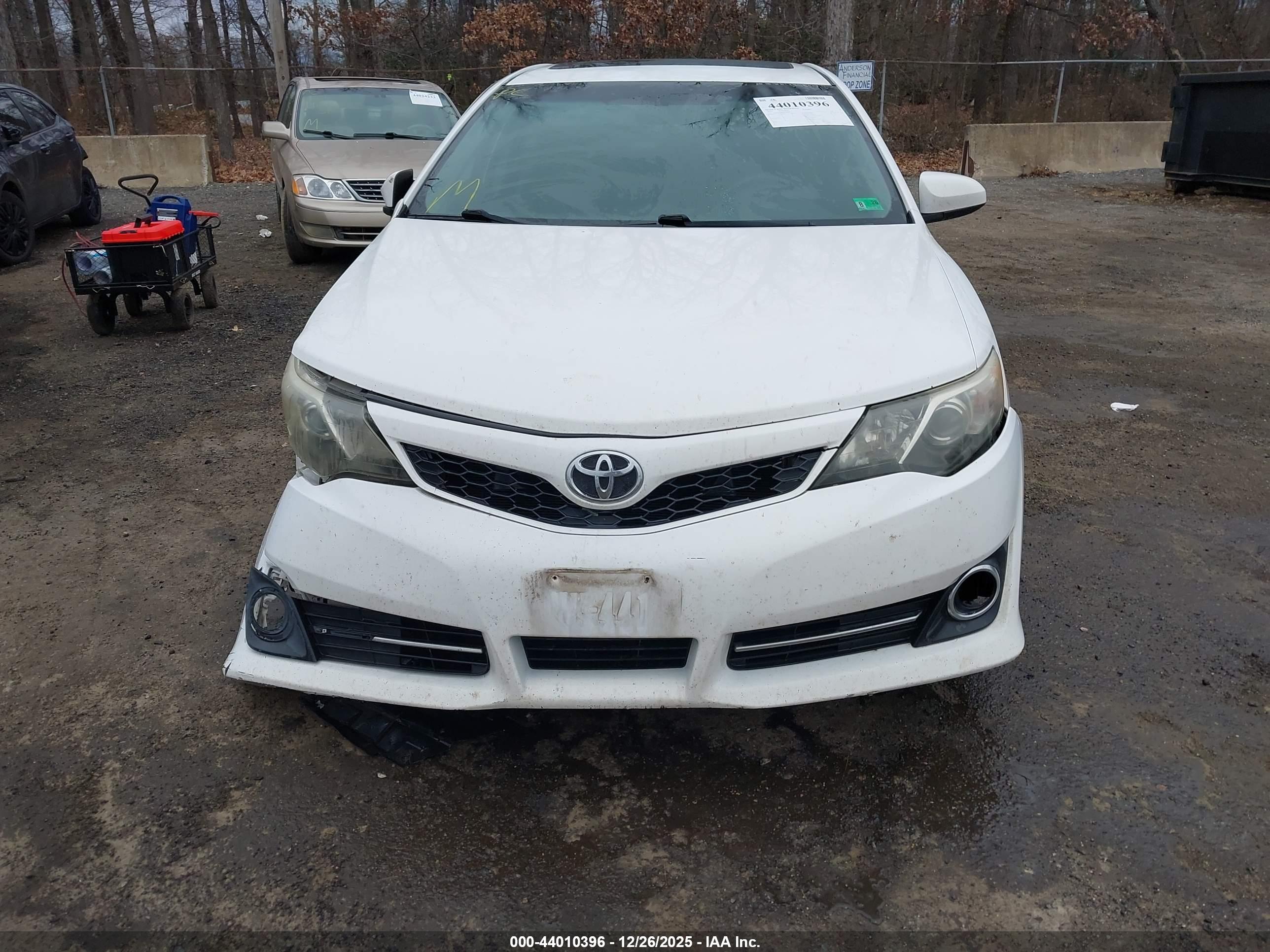 TOYOTA CAMRY image 6
