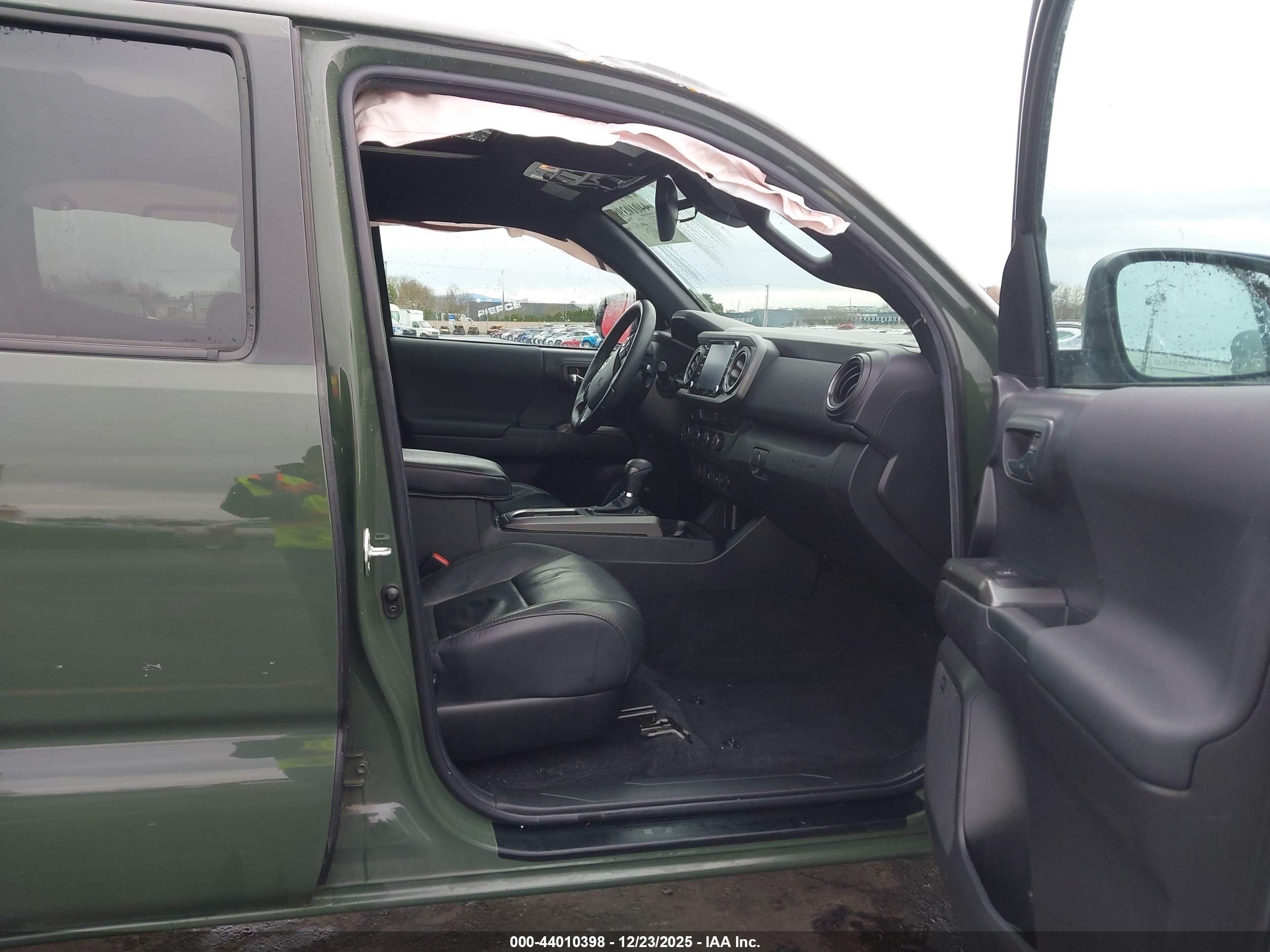 TOYOTA TACOMA image 5
