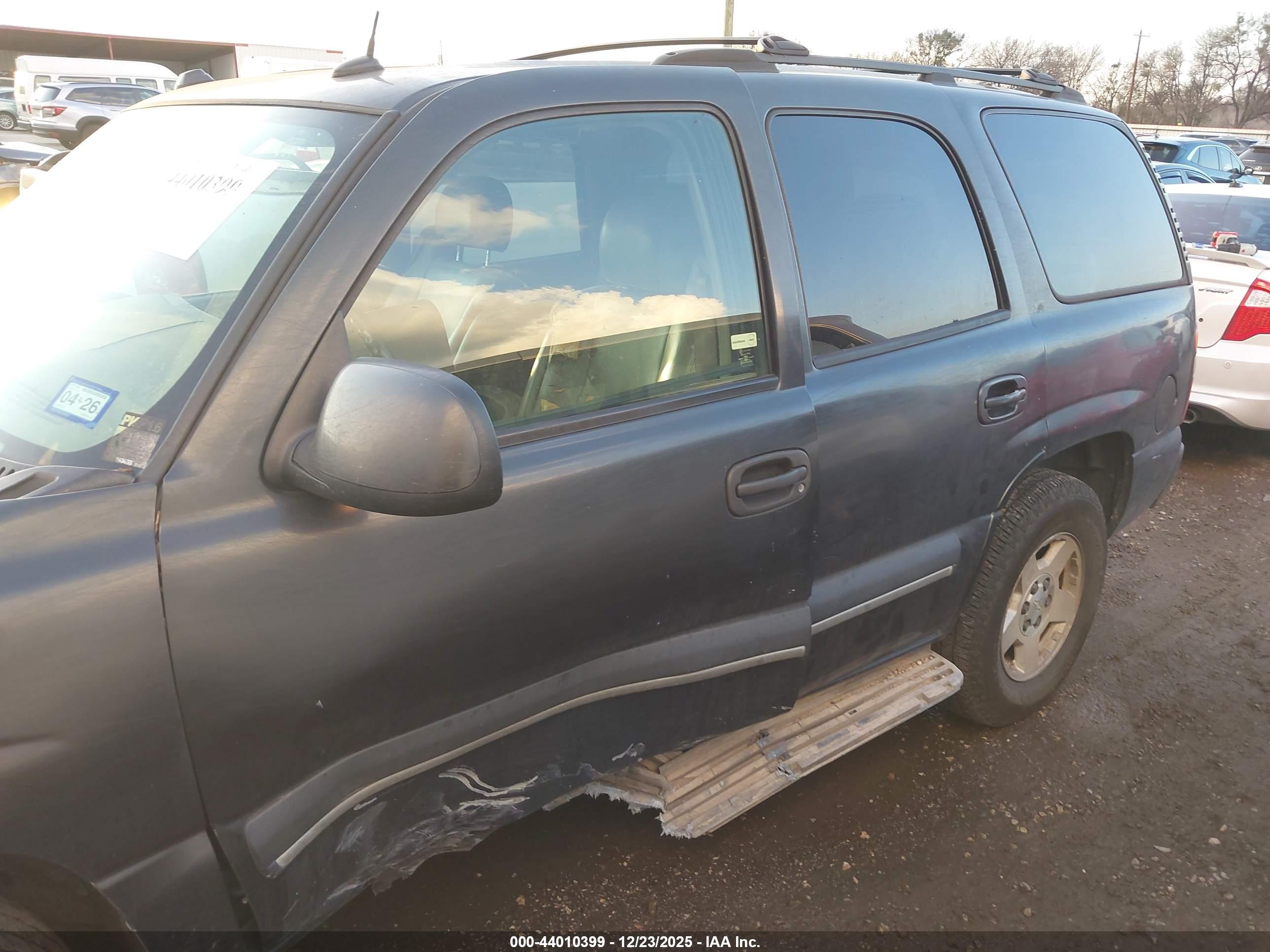 CHEVROLET TAHOE image 6