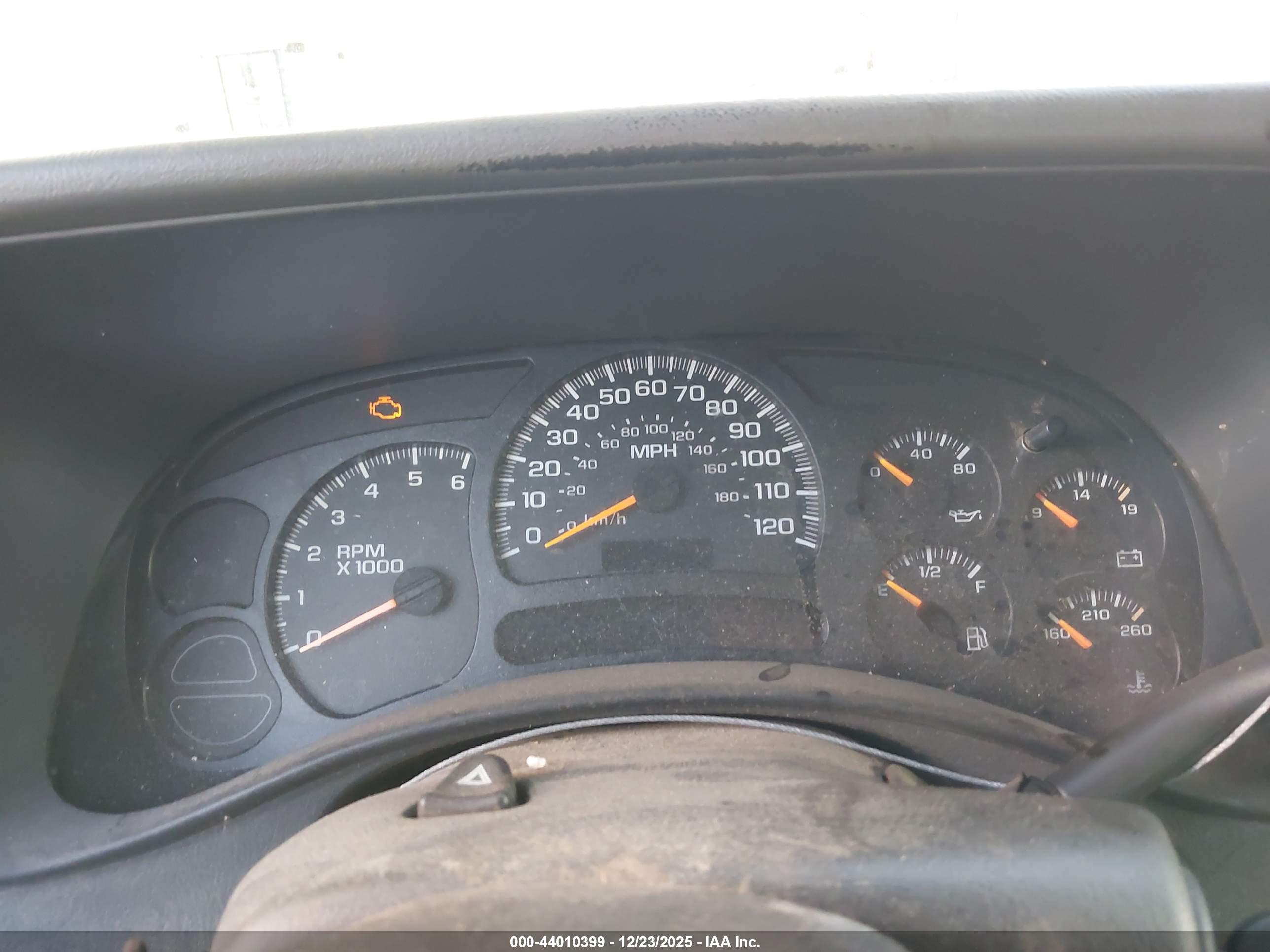 CHEVROLET TAHOE image 7