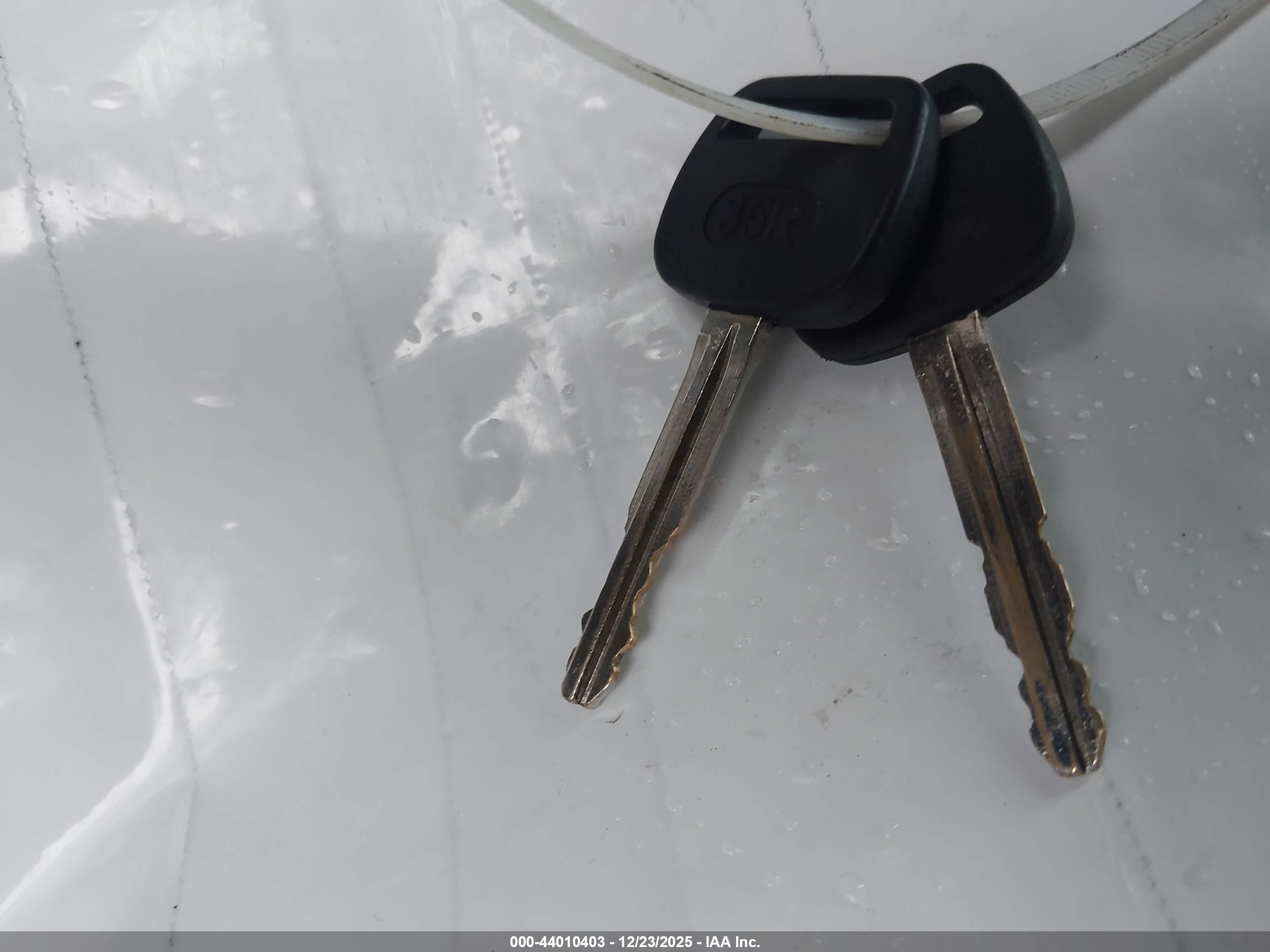 TOYOTA COROLLA image 11