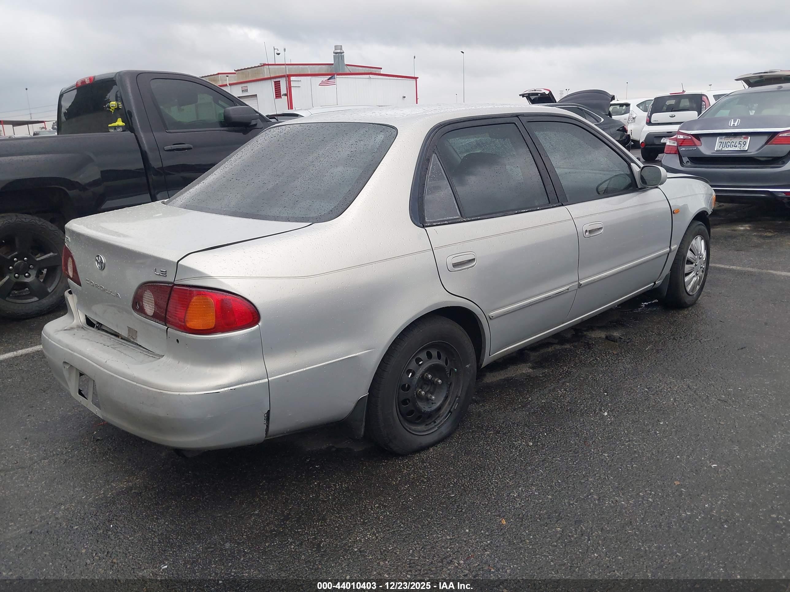 TOYOTA COROLLA image 4