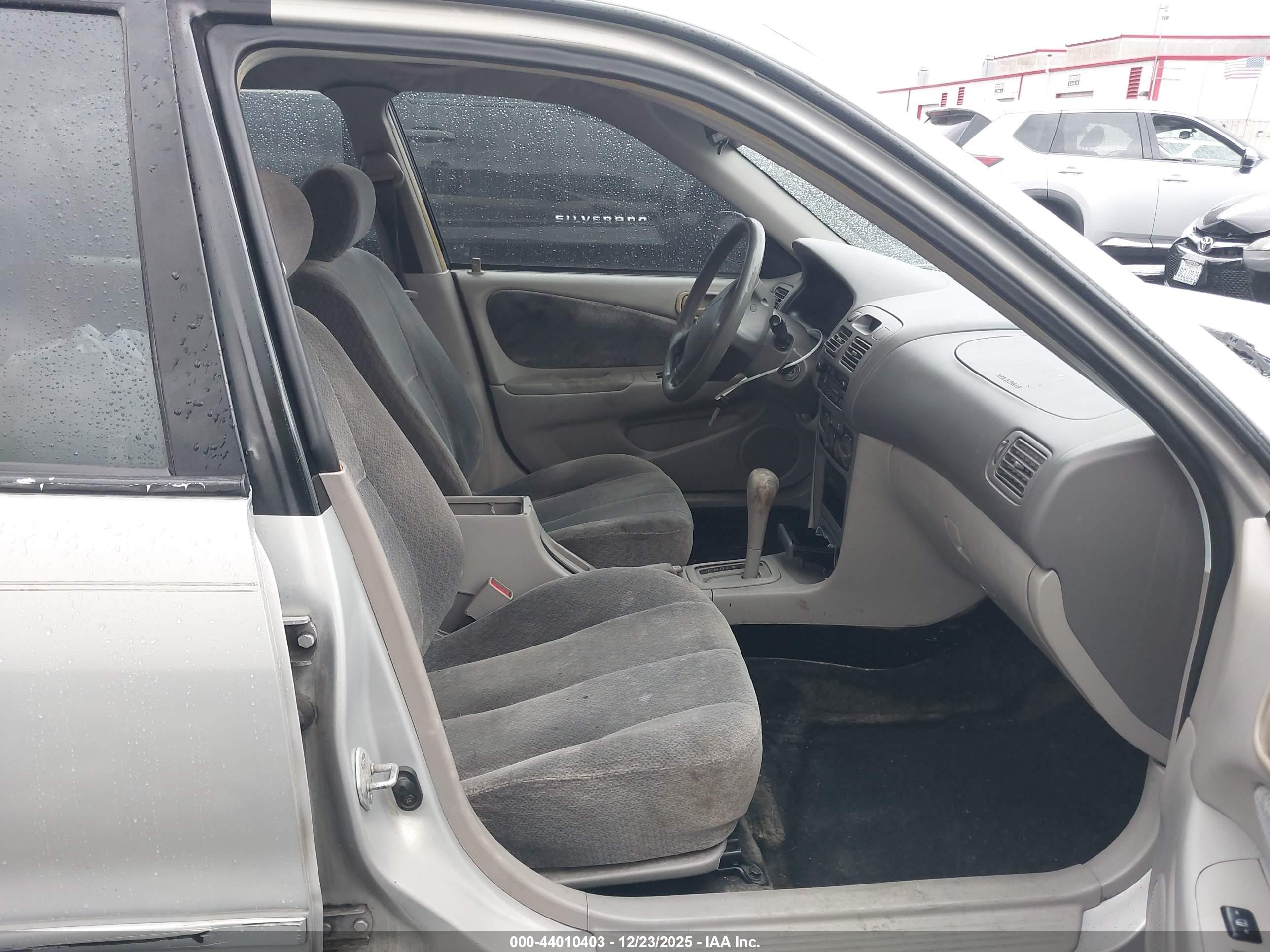 TOYOTA COROLLA image 5