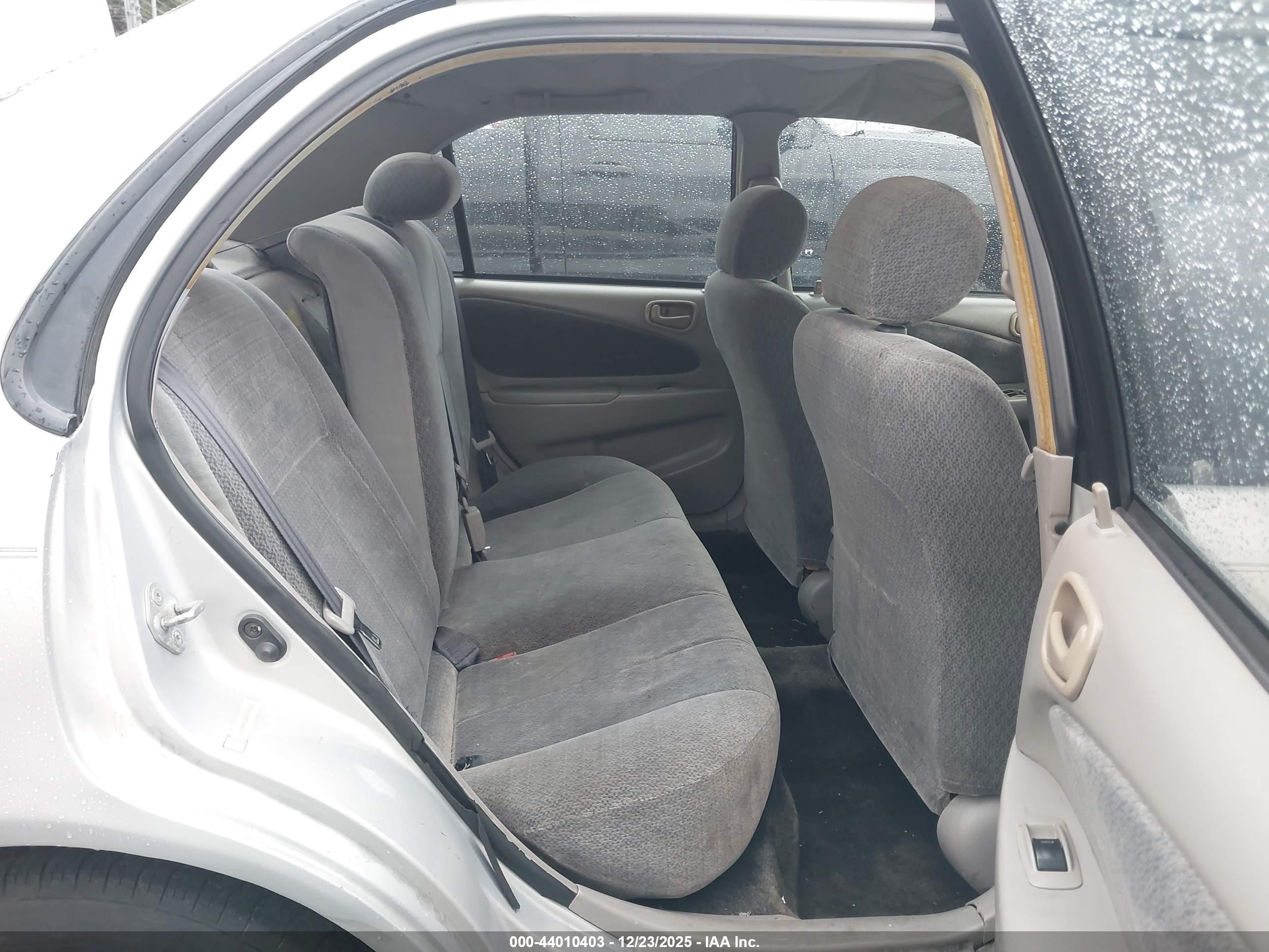 TOYOTA COROLLA image 8