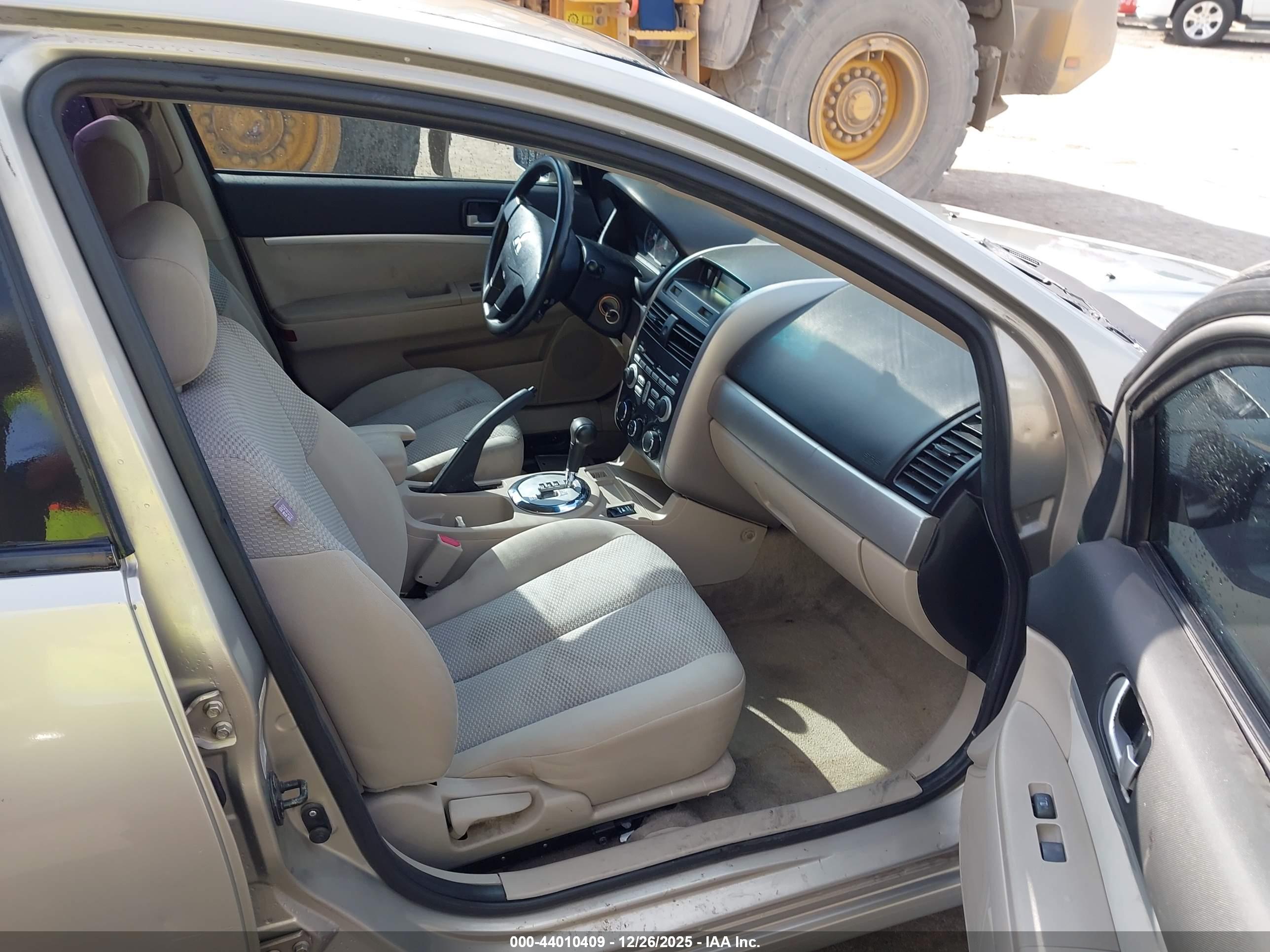 MITSUBISHI GALANT image 5
