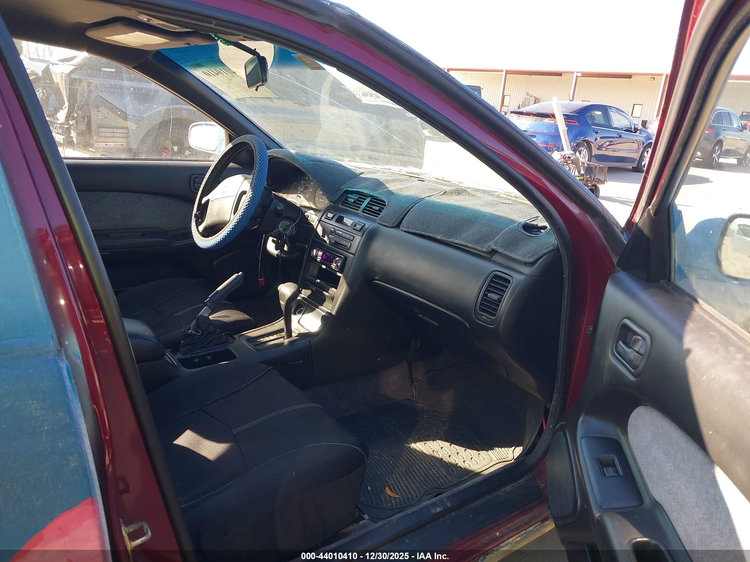 NISSAN MAXIMA image 5