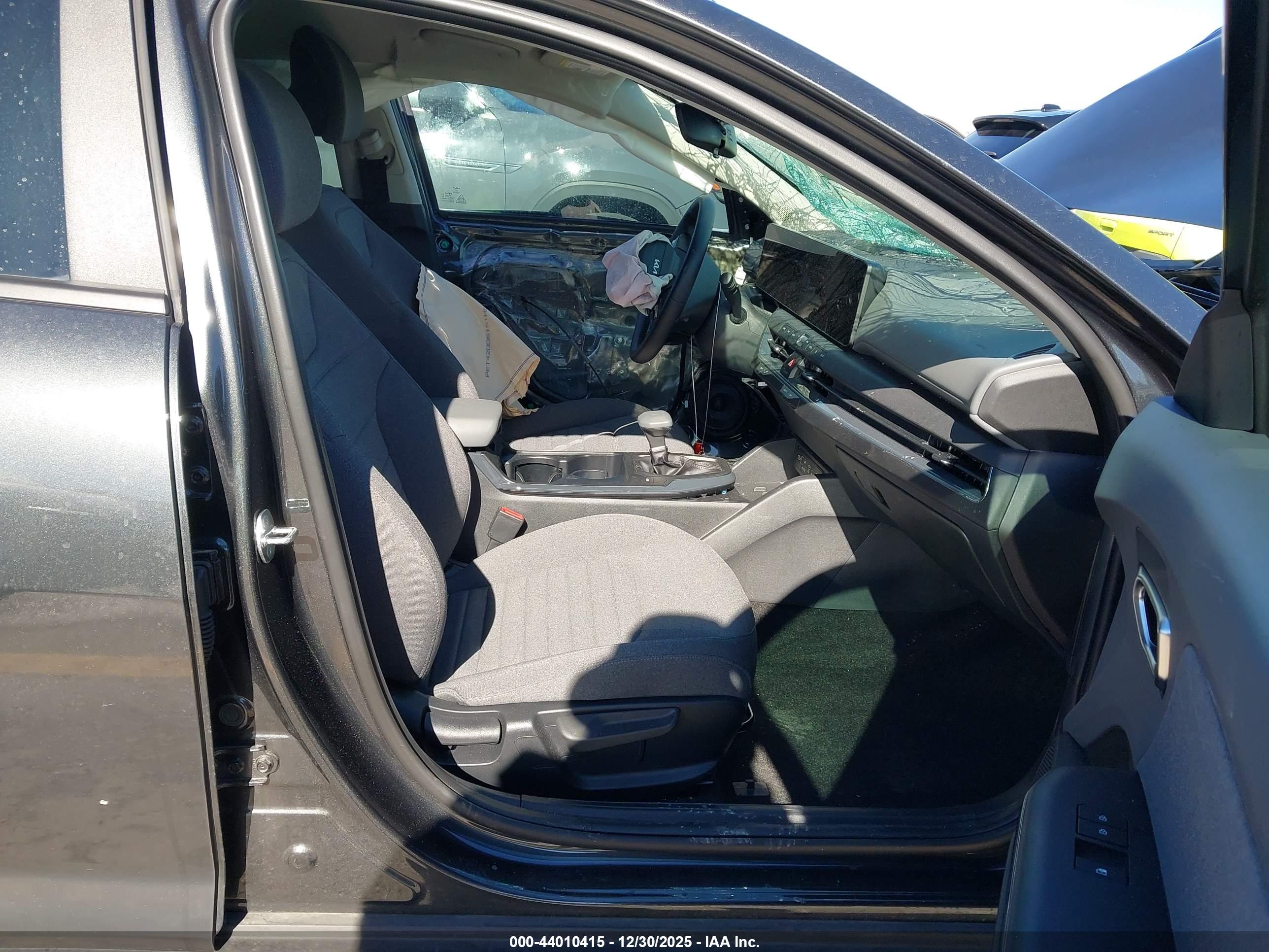 KIA K4 image 5