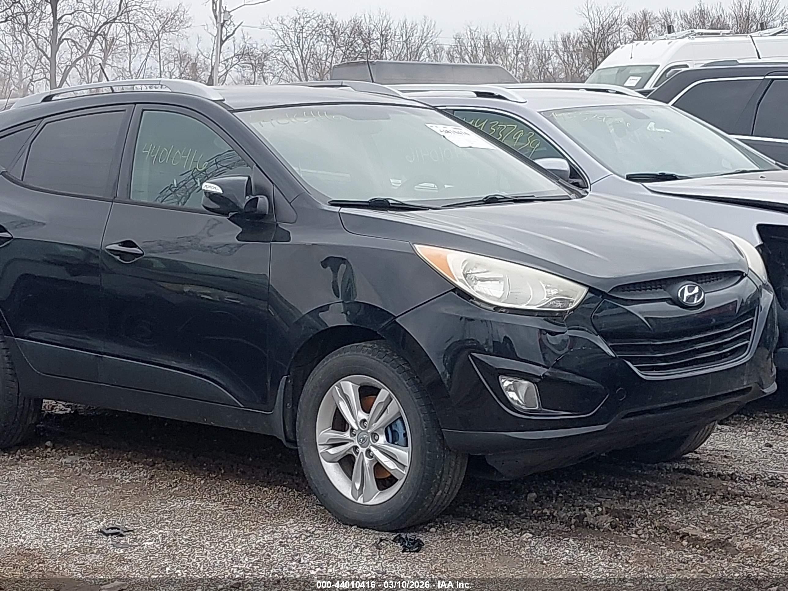HYUNDAI TUCSON image 6