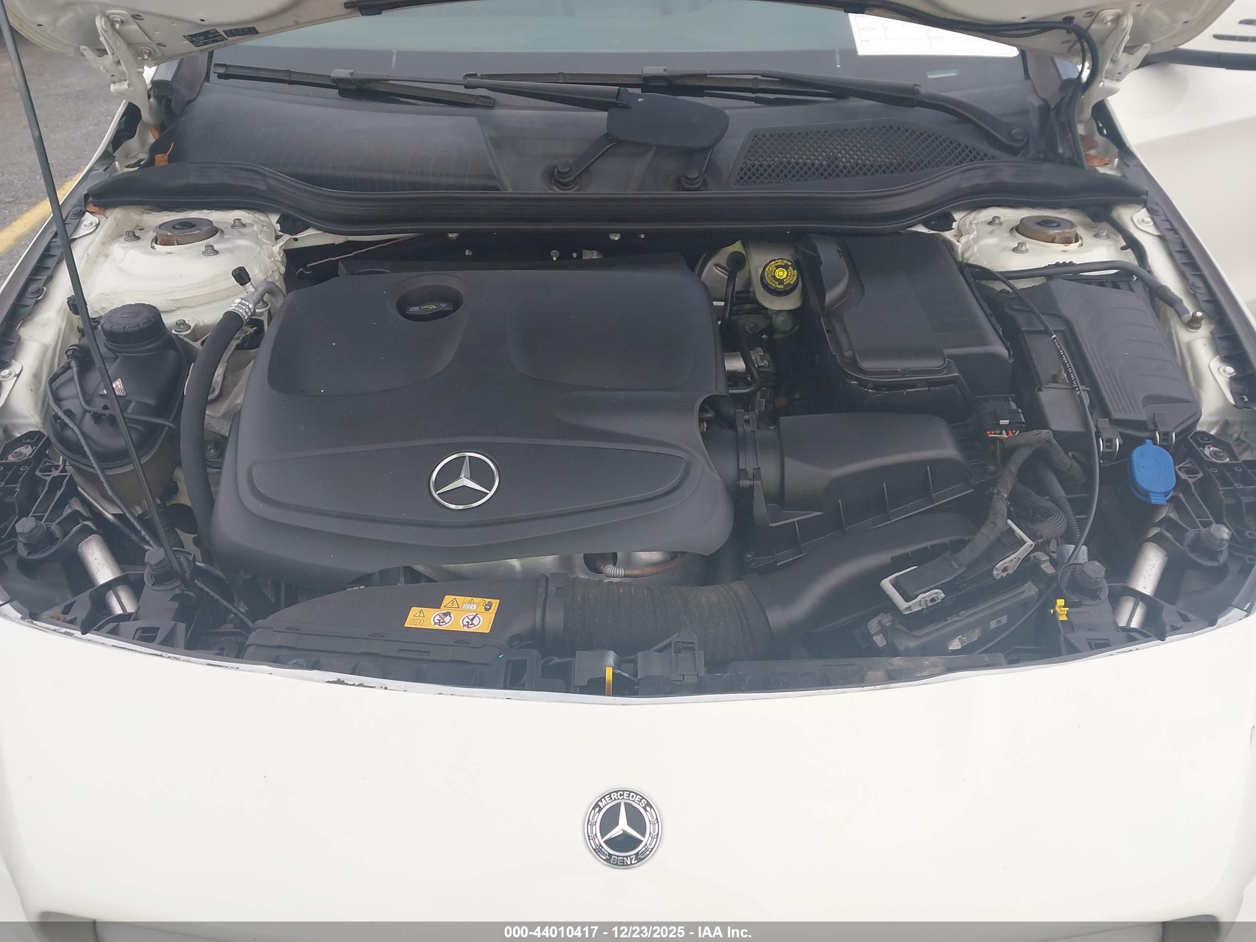 MERCEDES-BENZ CLA image 10
