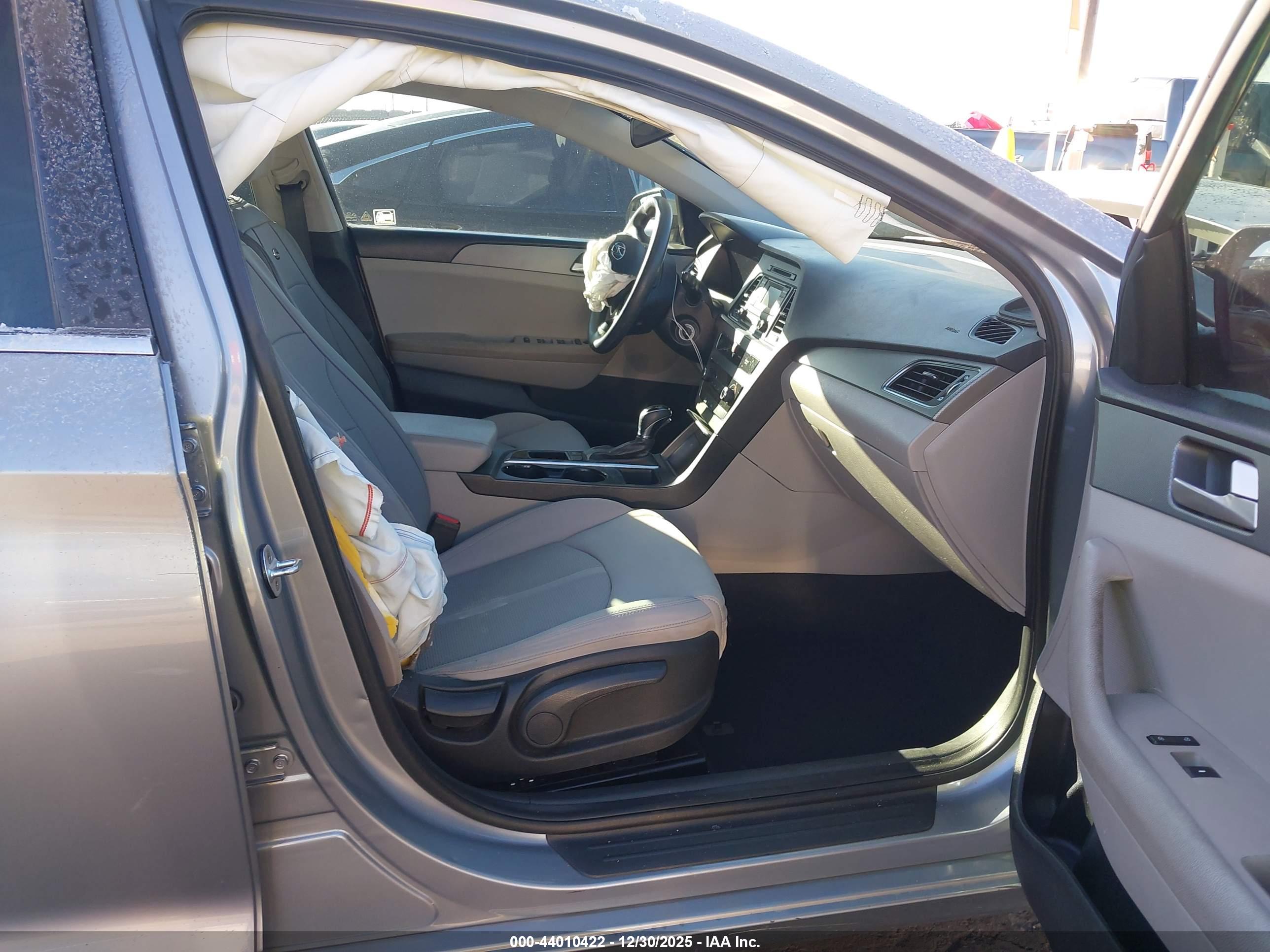 HYUNDAI SONATA image 5