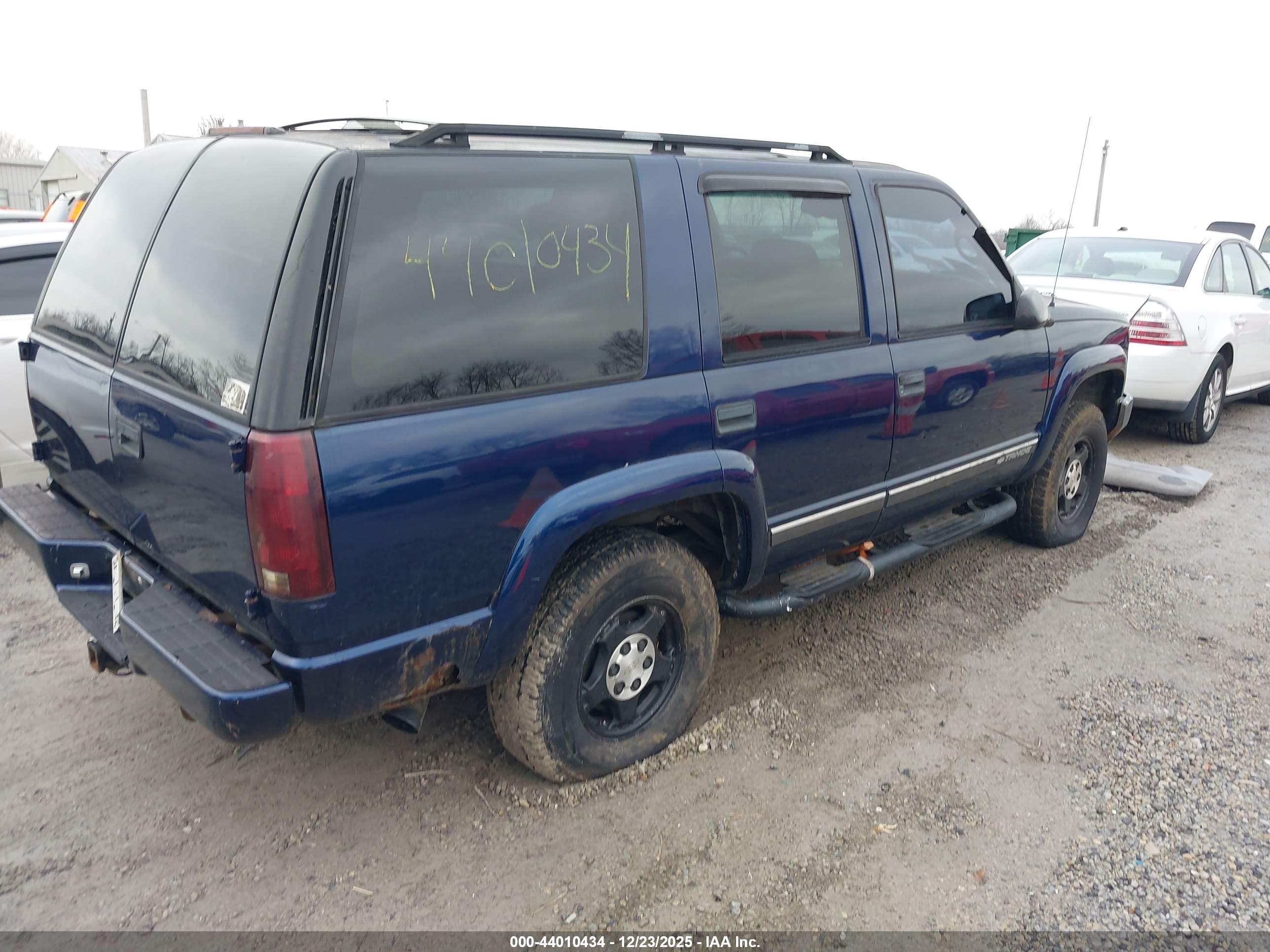 CHEVROLET TAHOE image 4