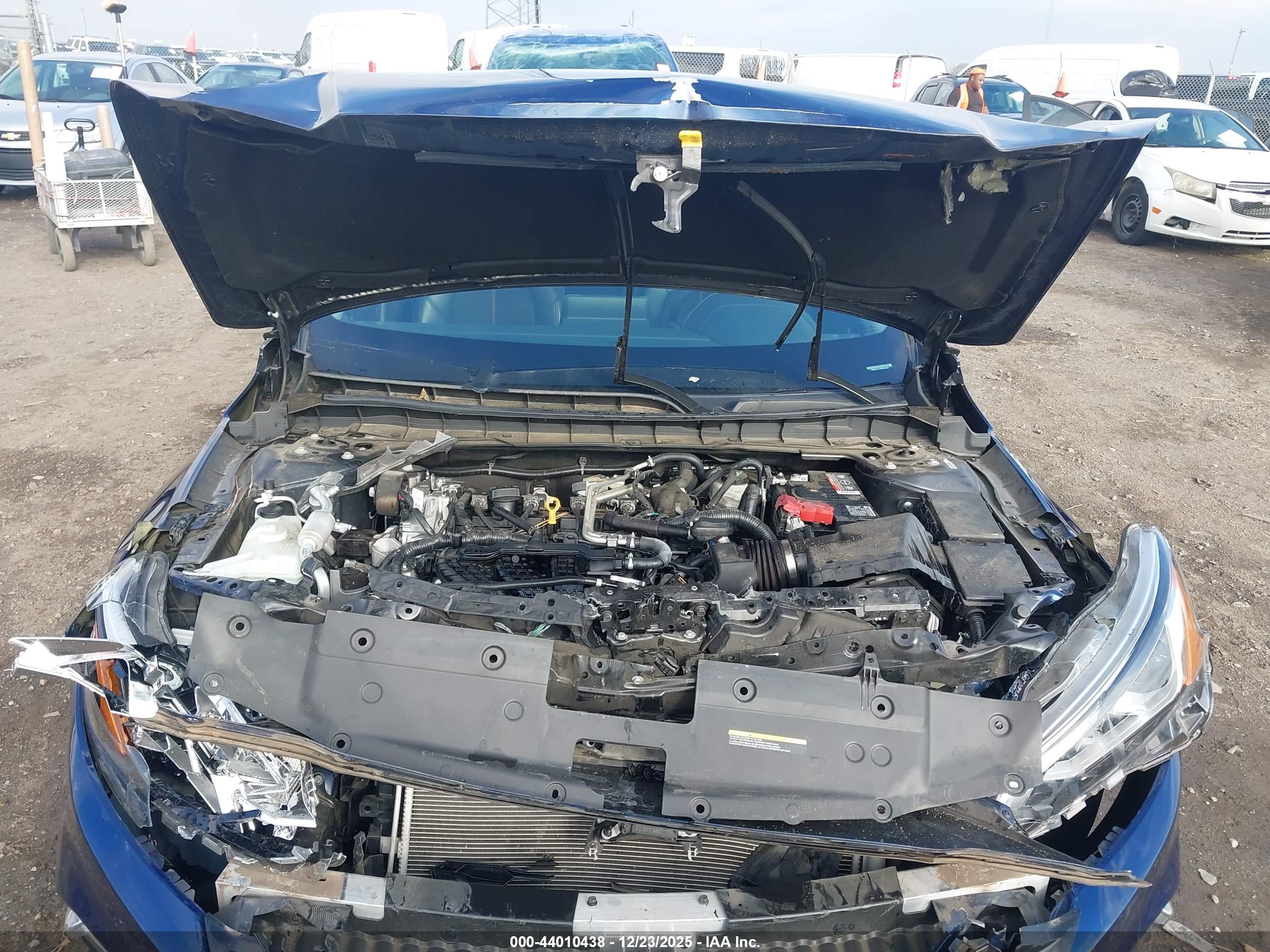 NISSAN ALTIMA image 10