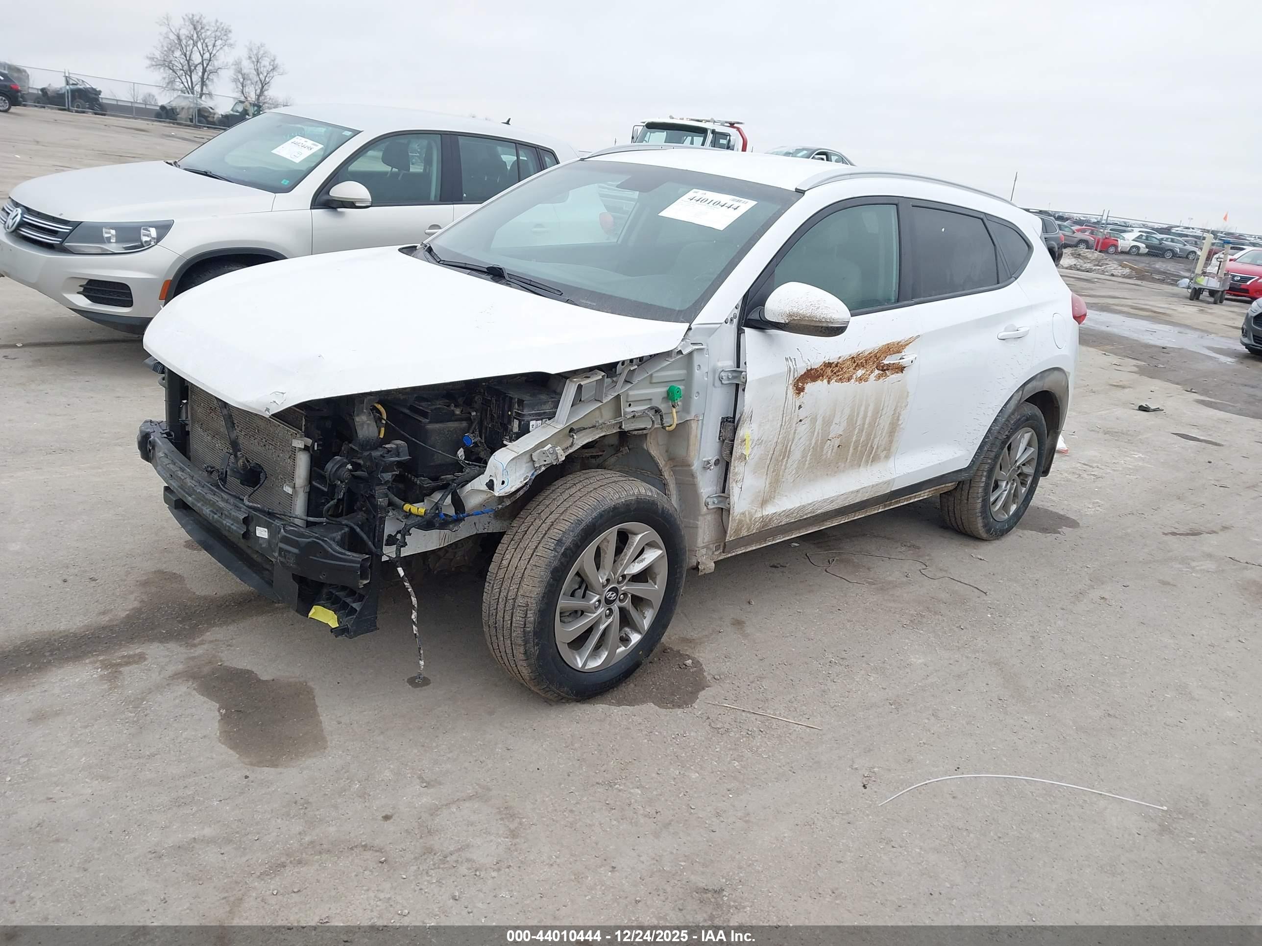 HYUNDAI TUCSON image 2