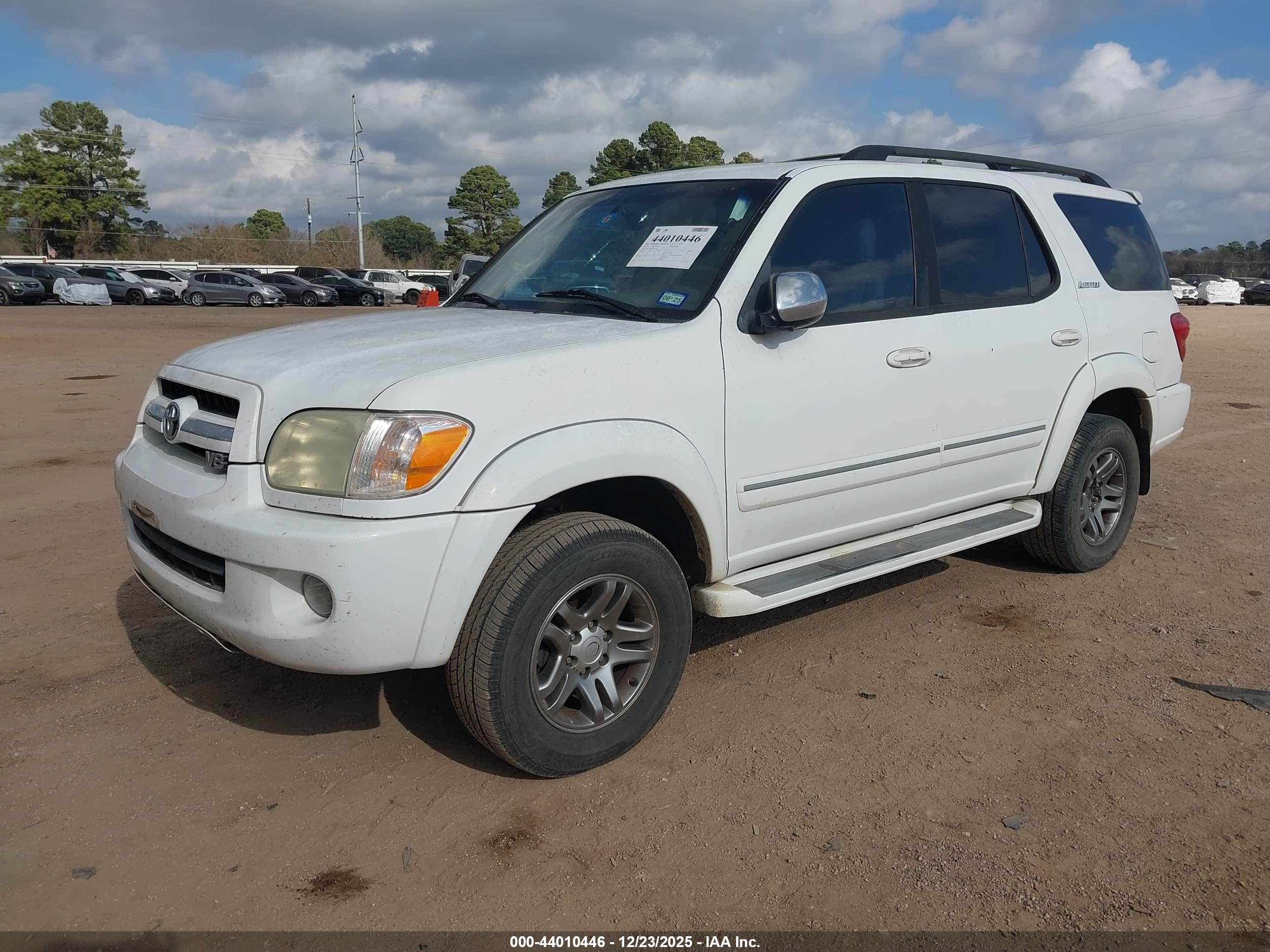 TOYOTA SEQUOIA image 2