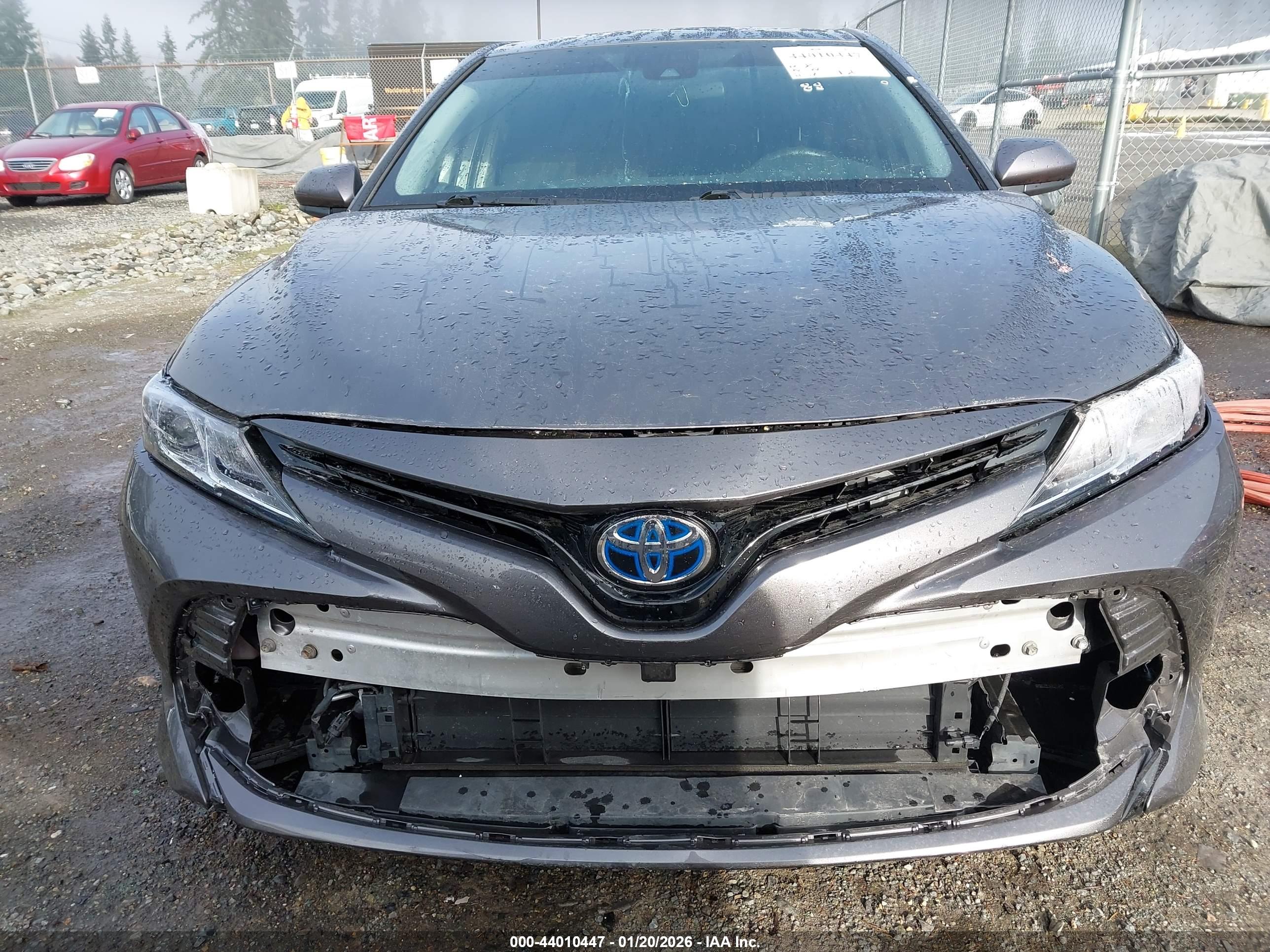 TOYOTA CAMRY image 6