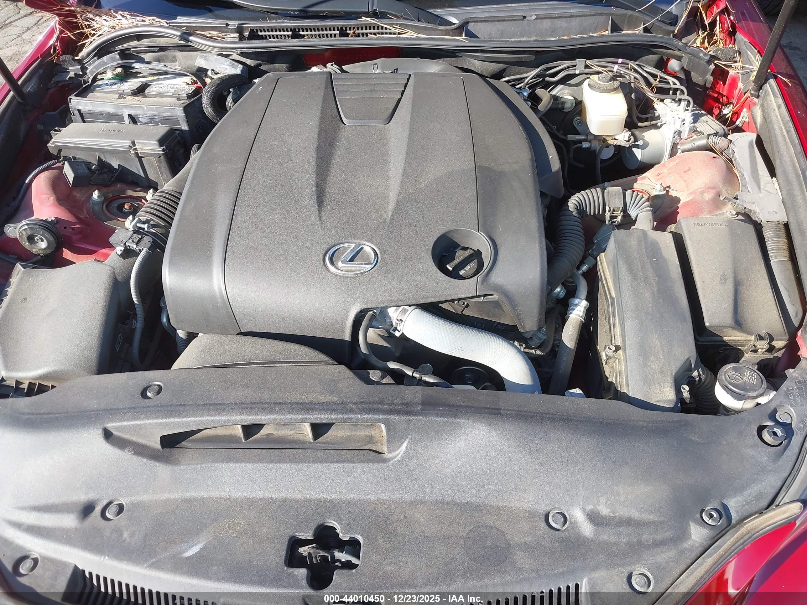 LEXUS IS image 10