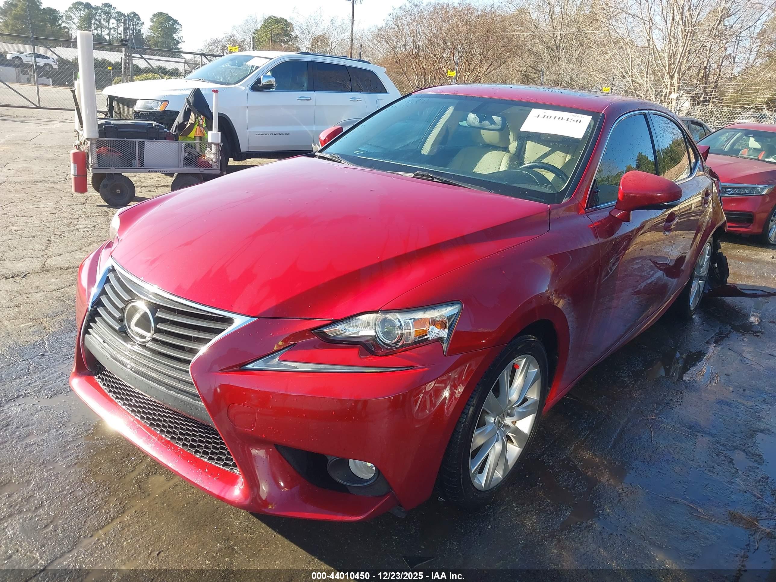 LEXUS IS image 2
