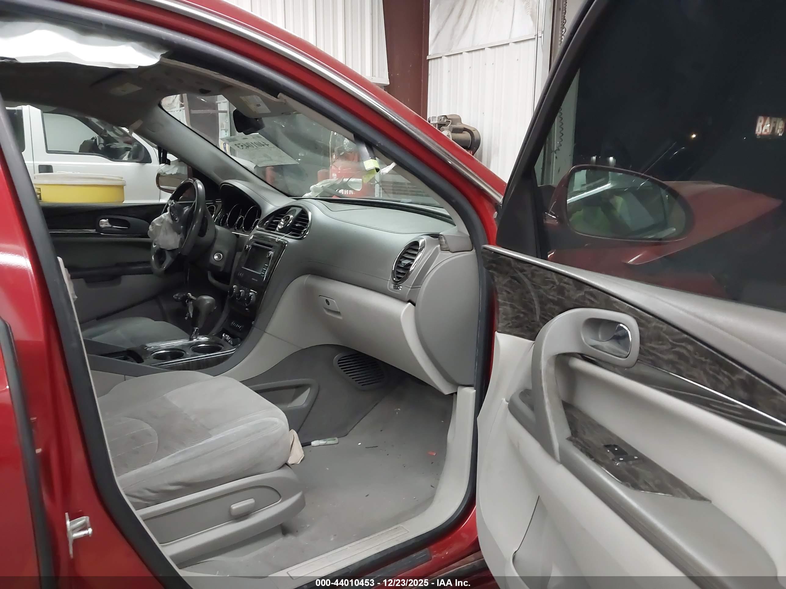 BUICK ENCLAVE image 5