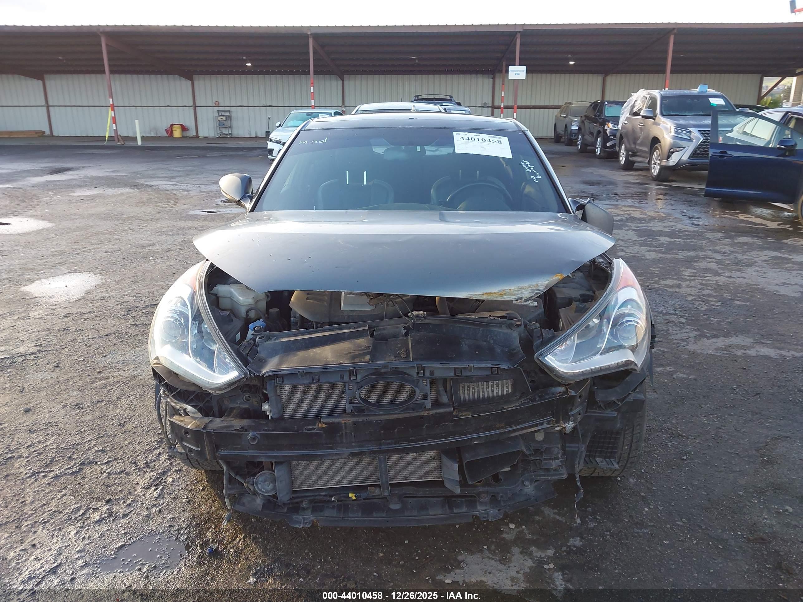 HYUNDAI VELOSTER image 6