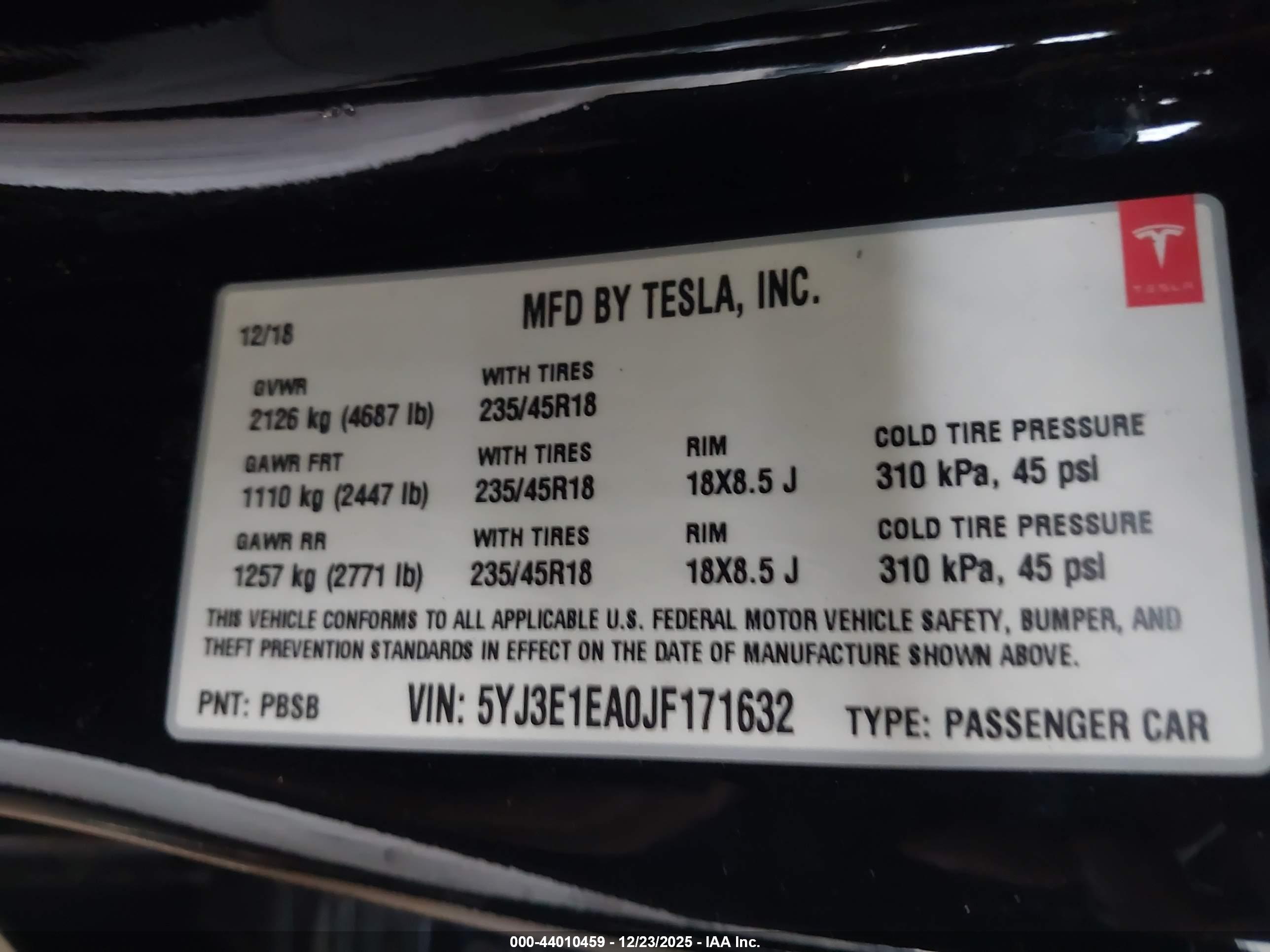 TESLA MODEL image 9