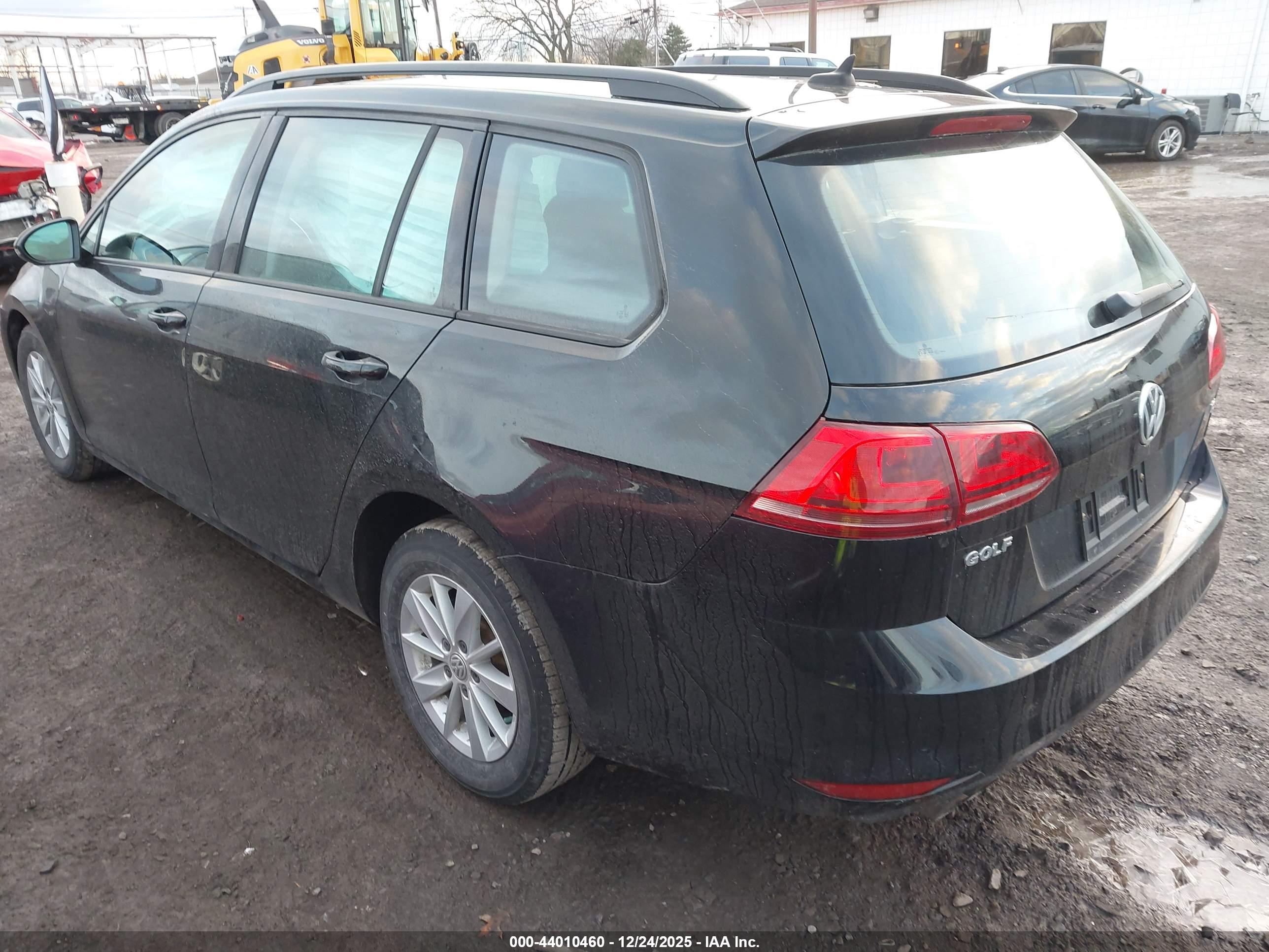 VOLKSWAGEN GOLF image 3