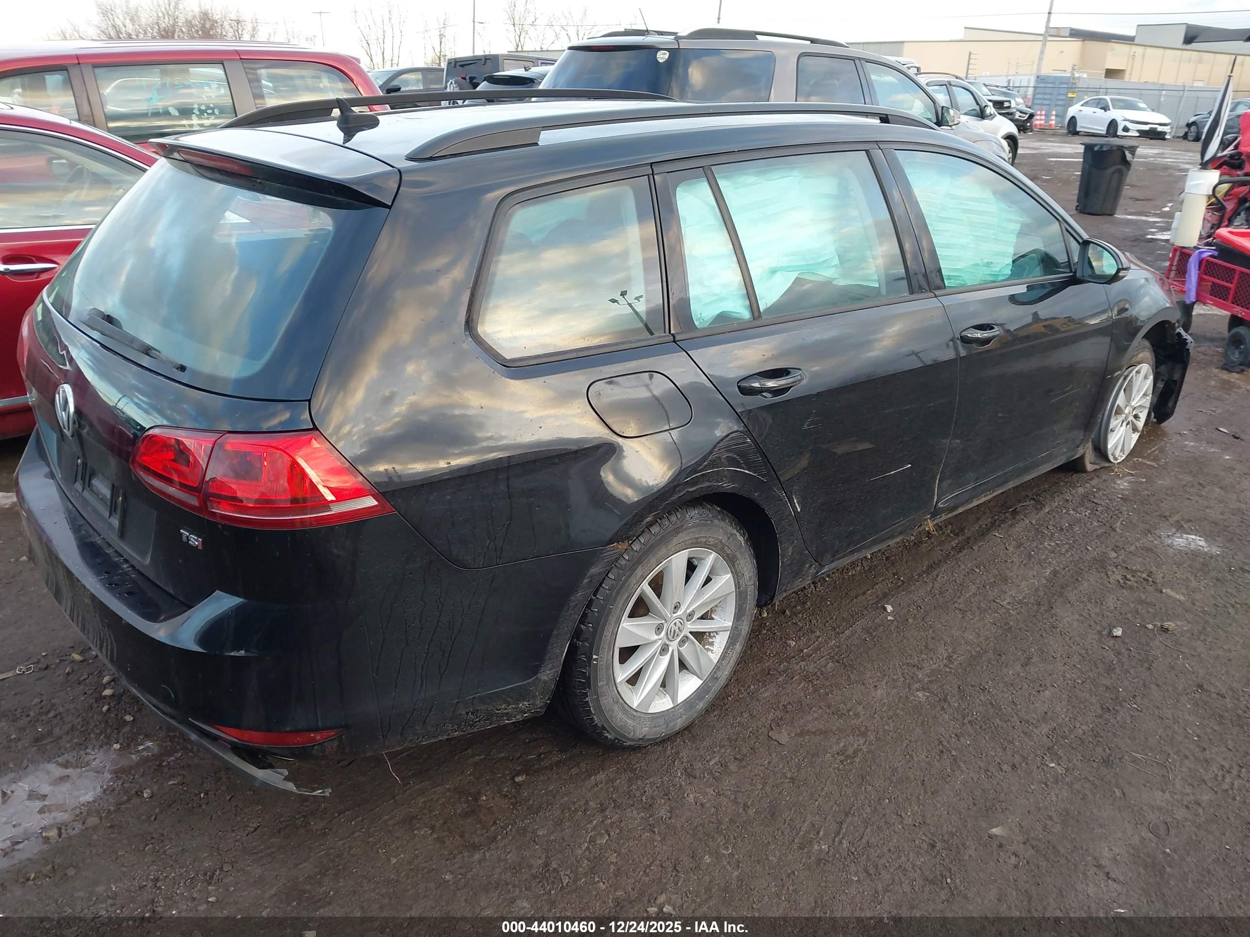 VOLKSWAGEN GOLF image 4