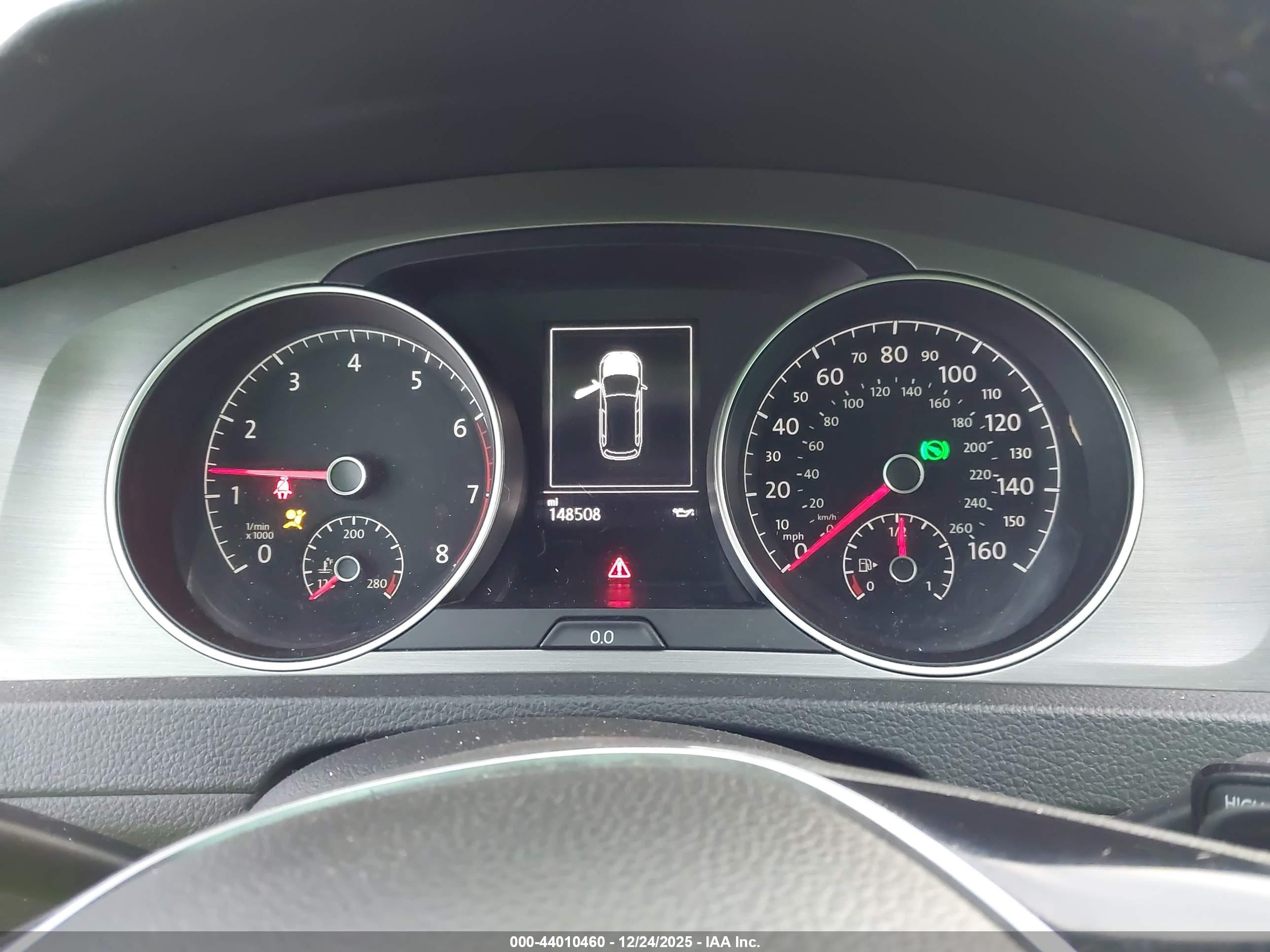 VOLKSWAGEN GOLF image 7
