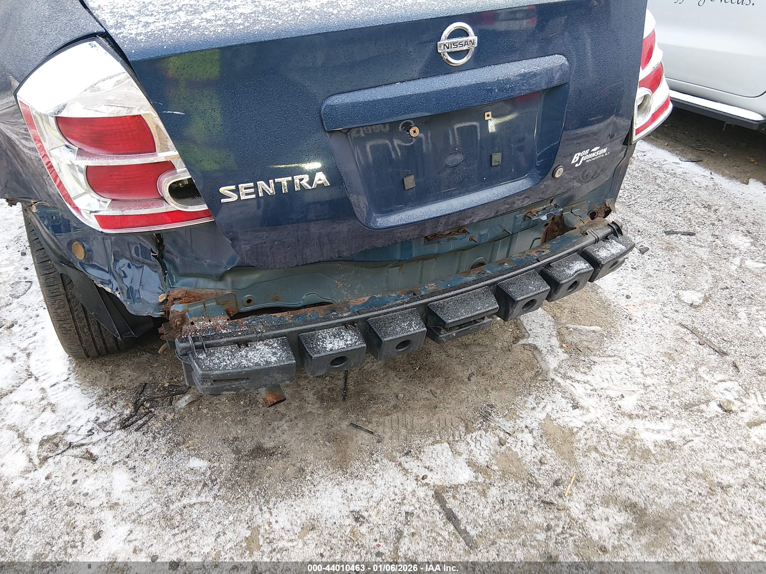 NISSAN SENTRA image 6
