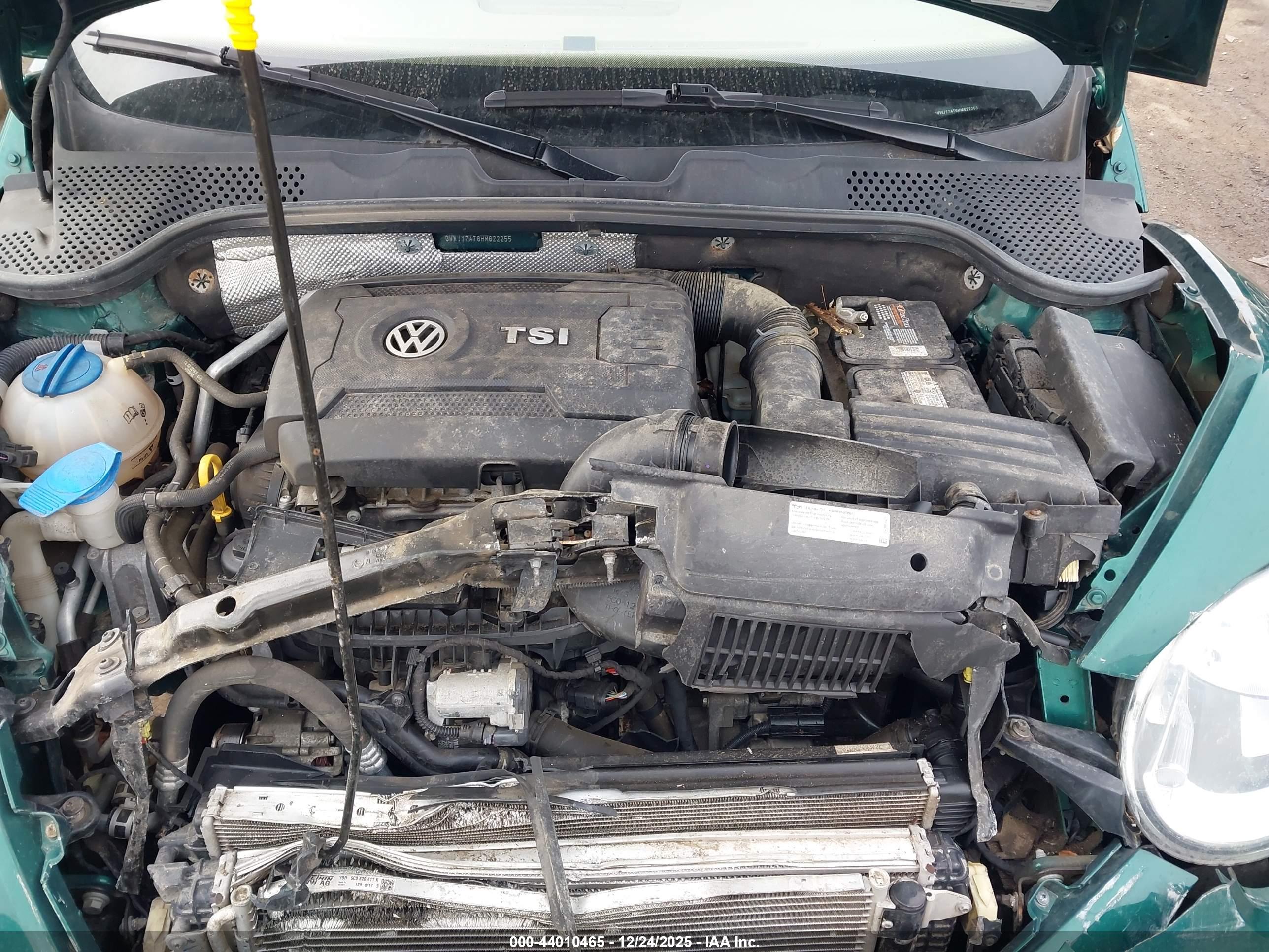 VOLKSWAGEN BEETLE image 10