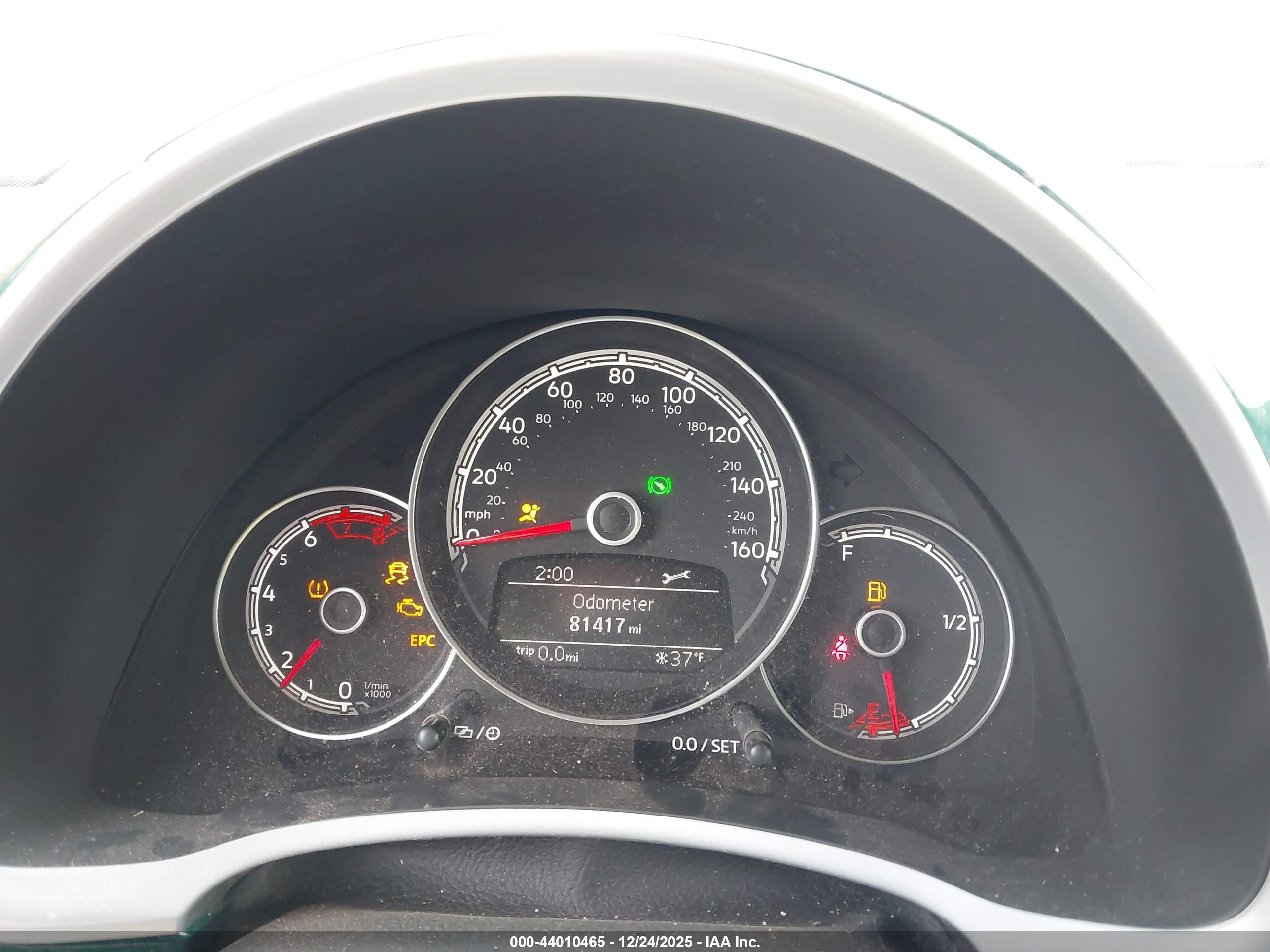 VOLKSWAGEN BEETLE image 7