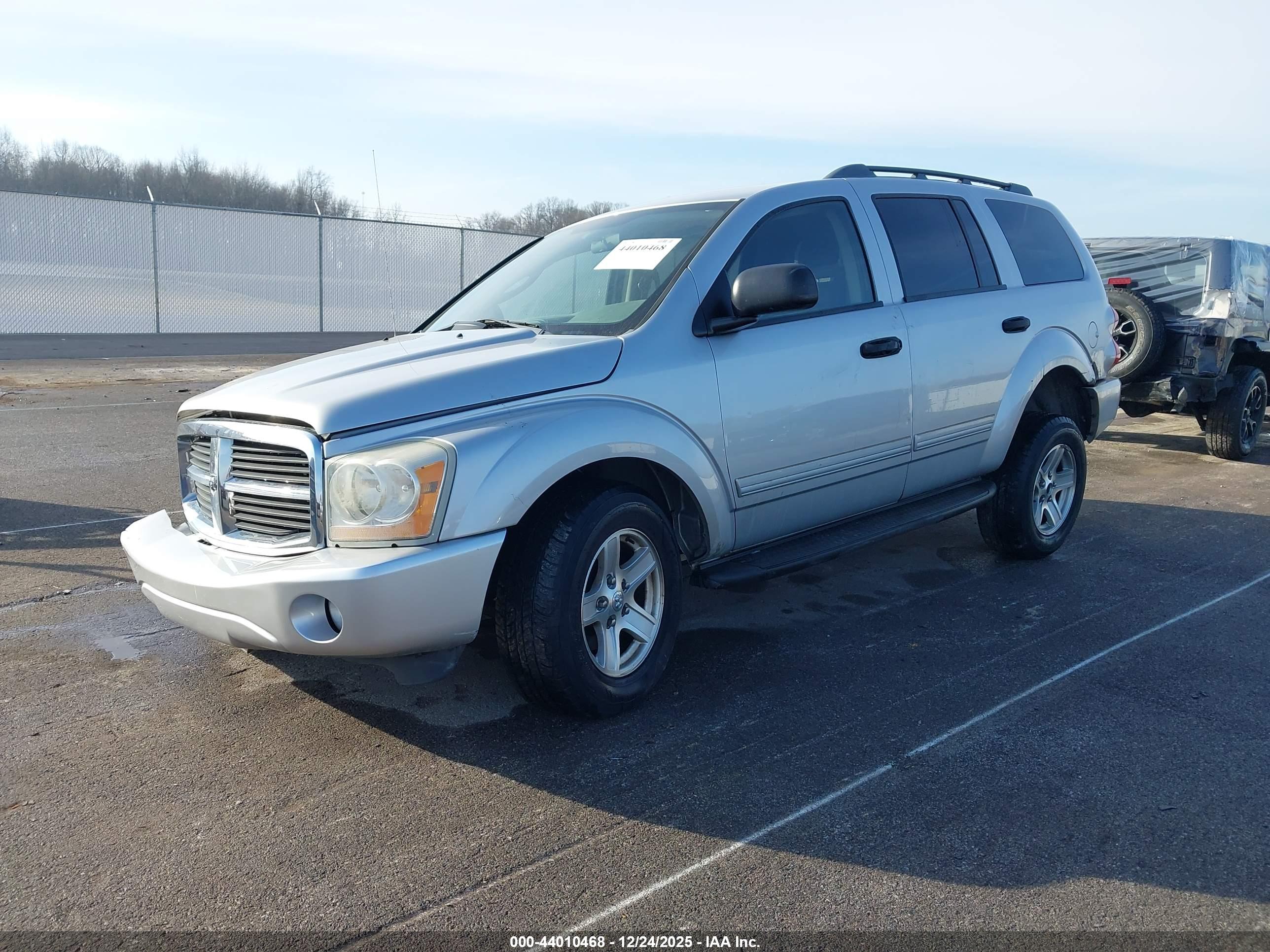 DODGE DURANGO image 2