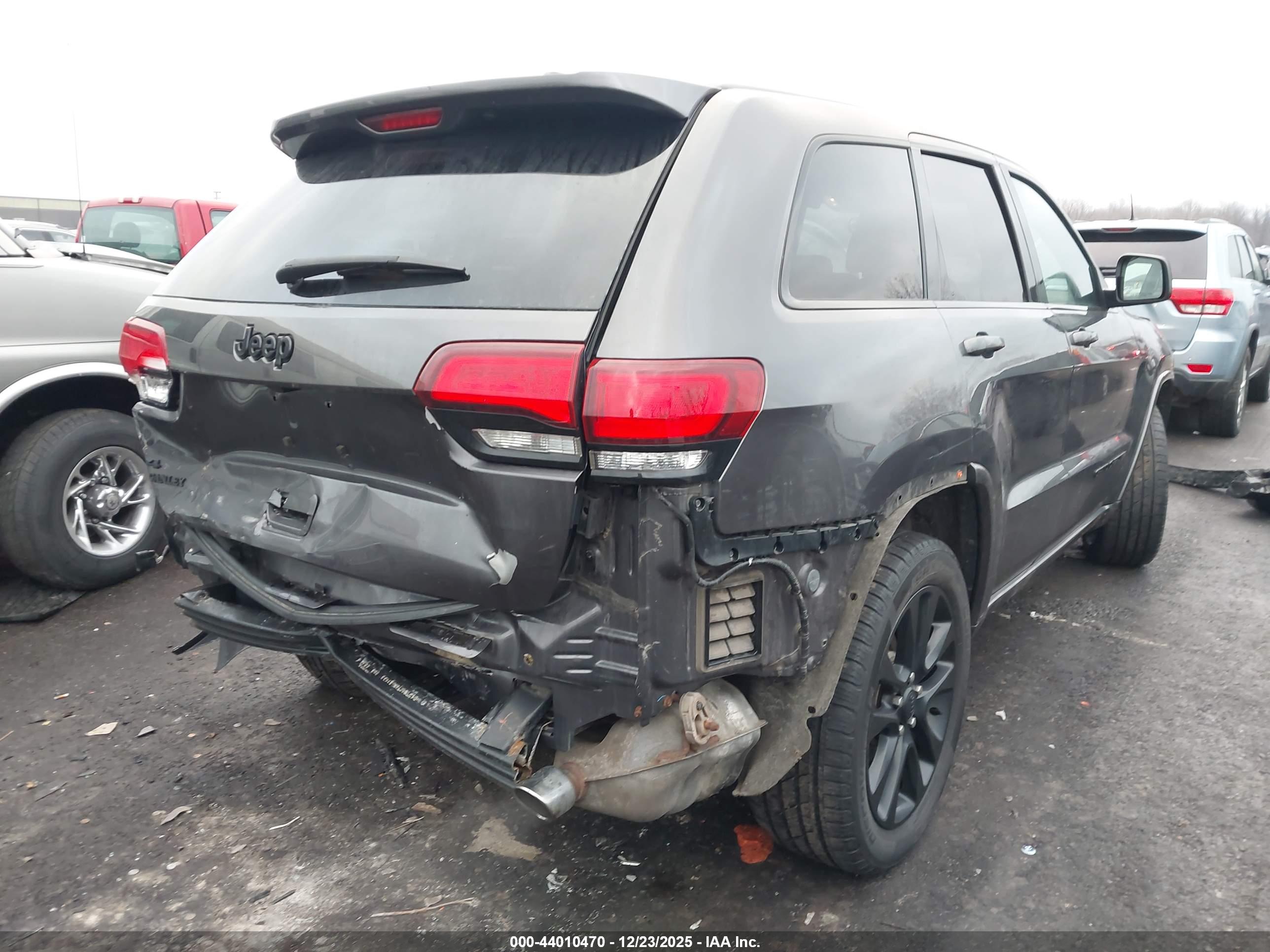 JEEP GRAND image 4