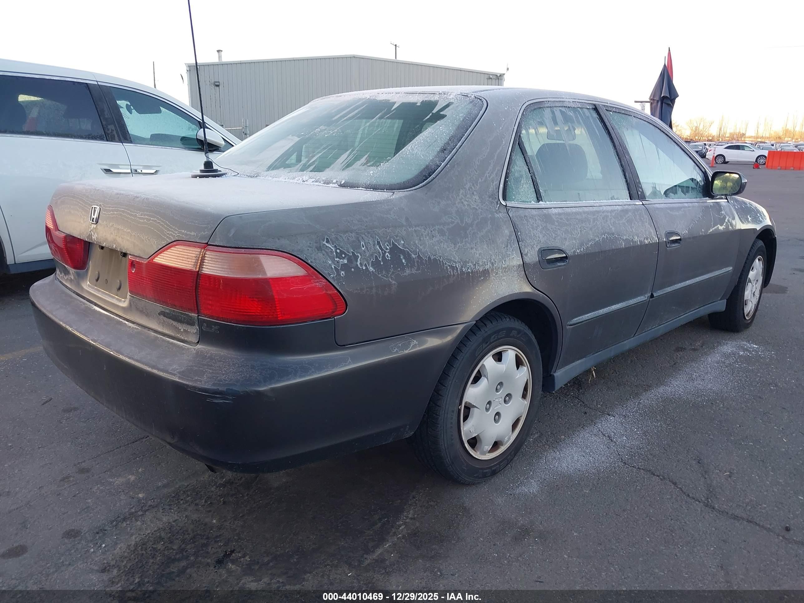 HONDA ACCORD image 4