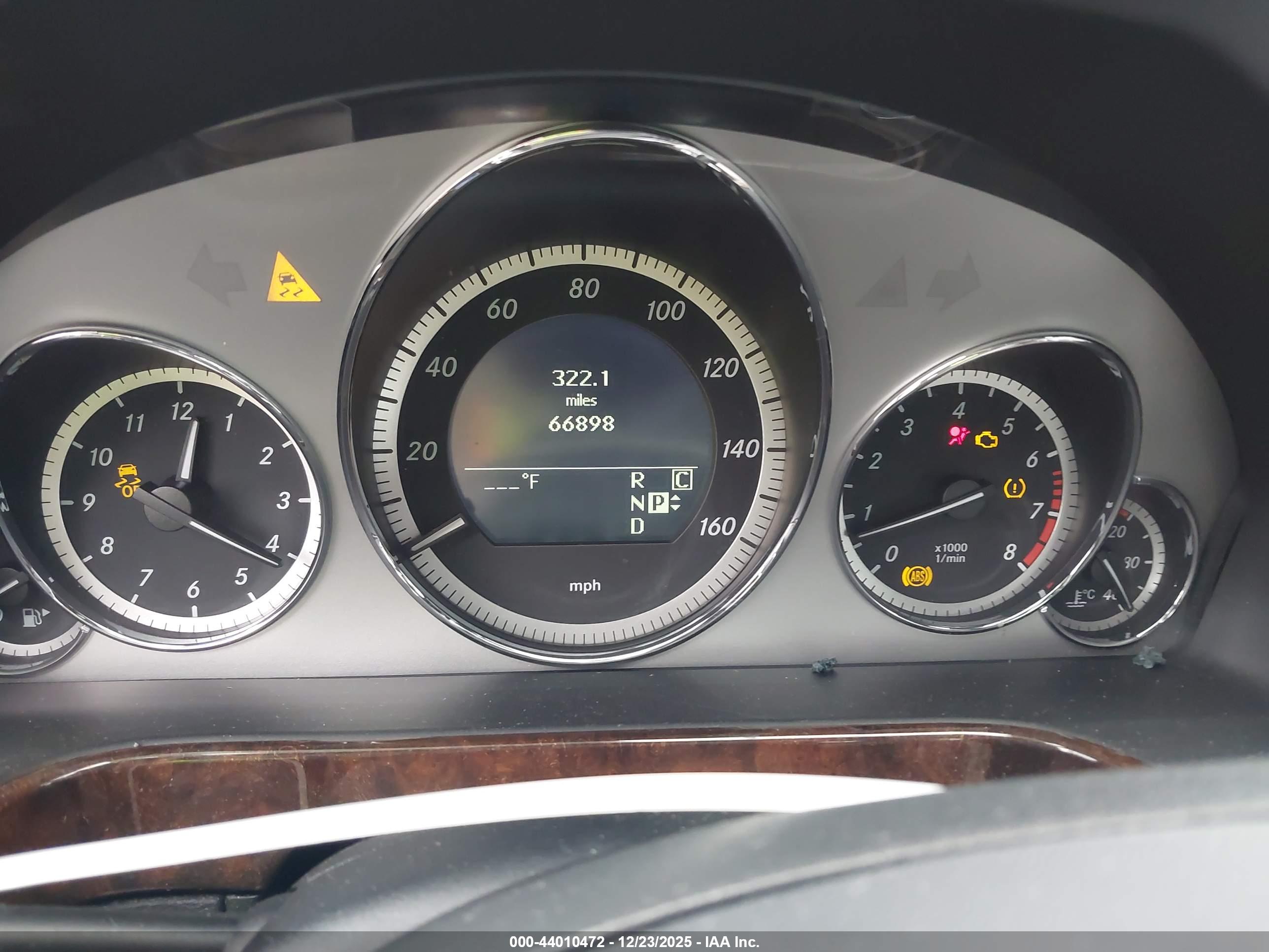 MERCEDES-BENZ E image 7